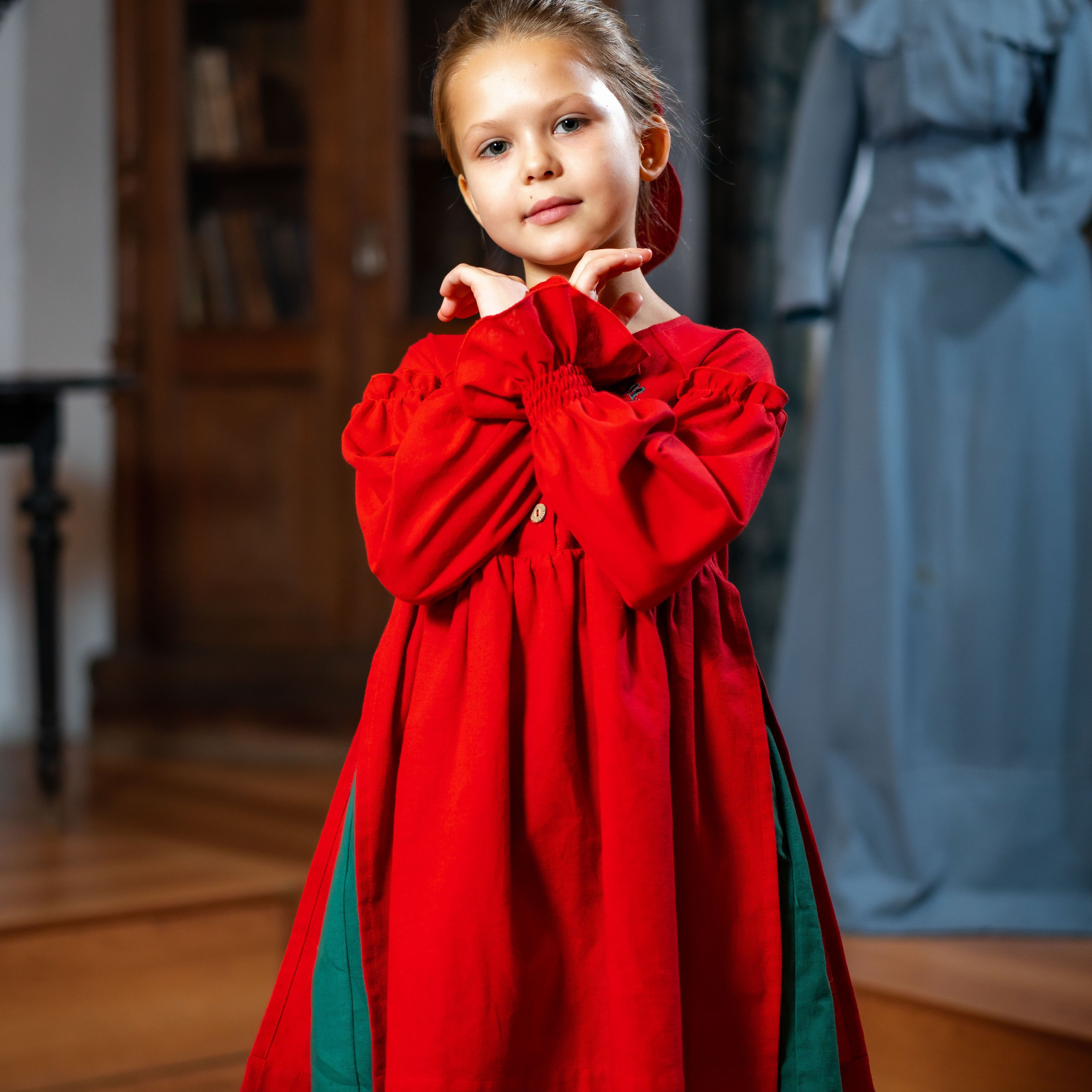 Показ одежды в рамках выставки «105. Лучшее»