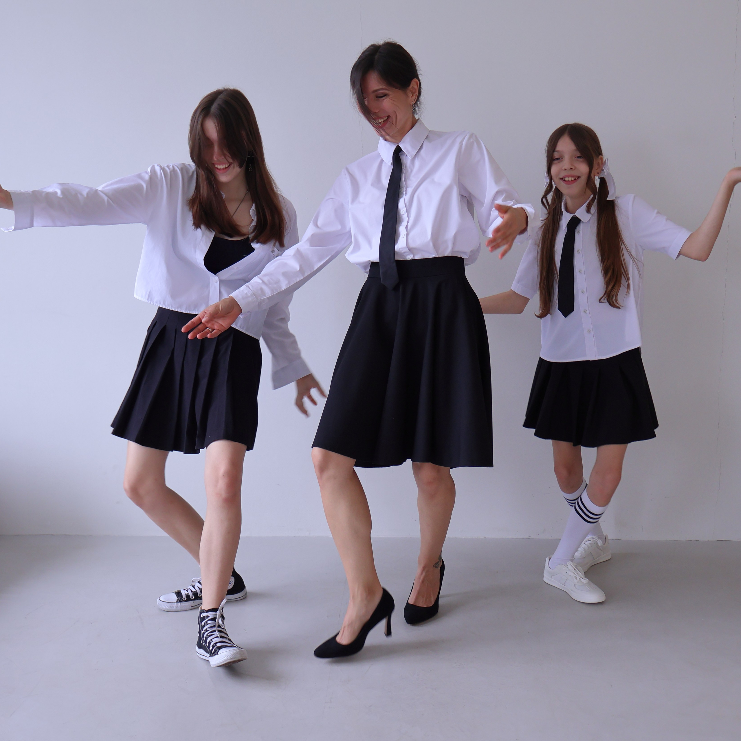 Мама и три дочки. Фотограф АНАСТАСИЯ ПЛАТОВА