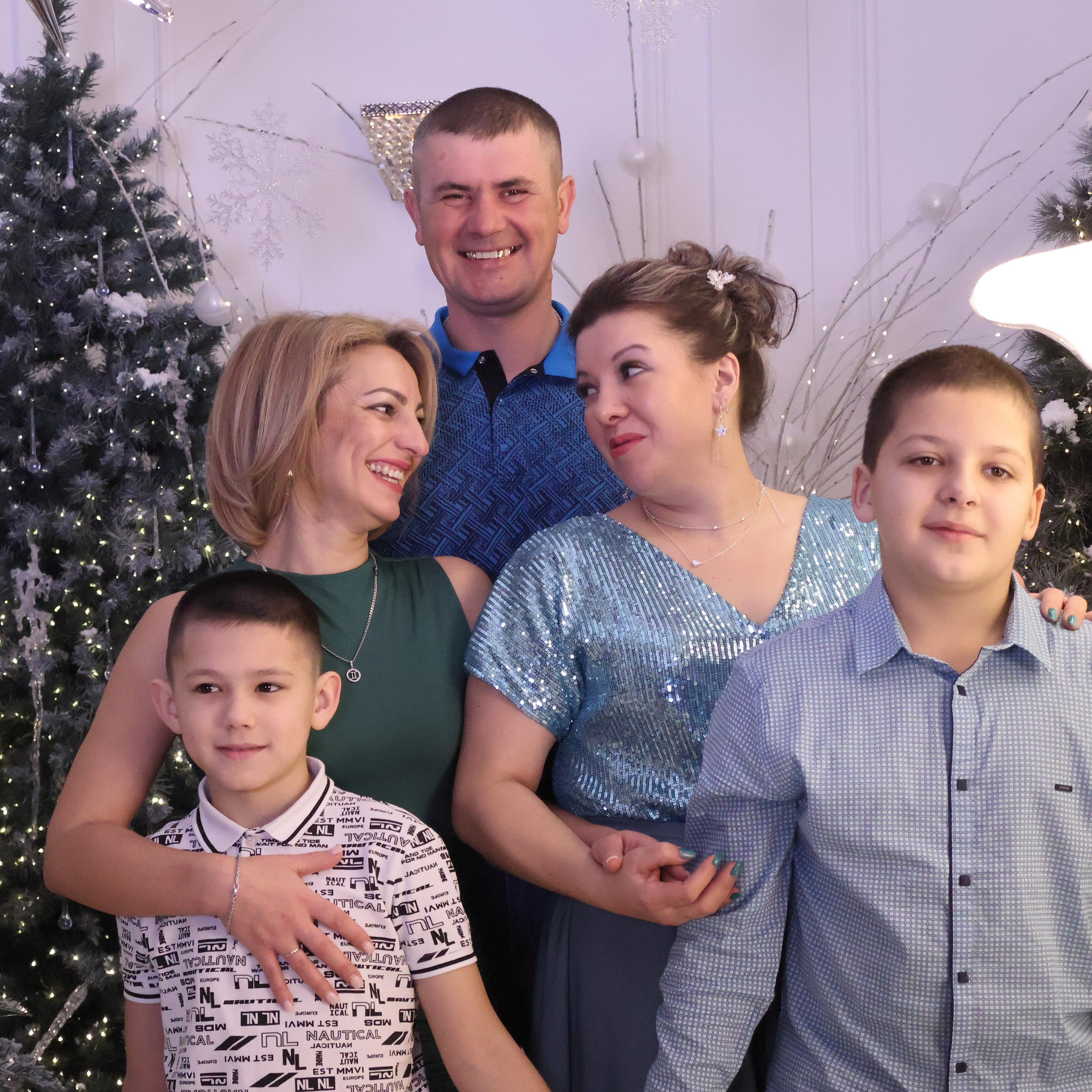 Семейная новогодняя фотосессия. Фотограф АНАСТАСИЯ ПЛАТОВА