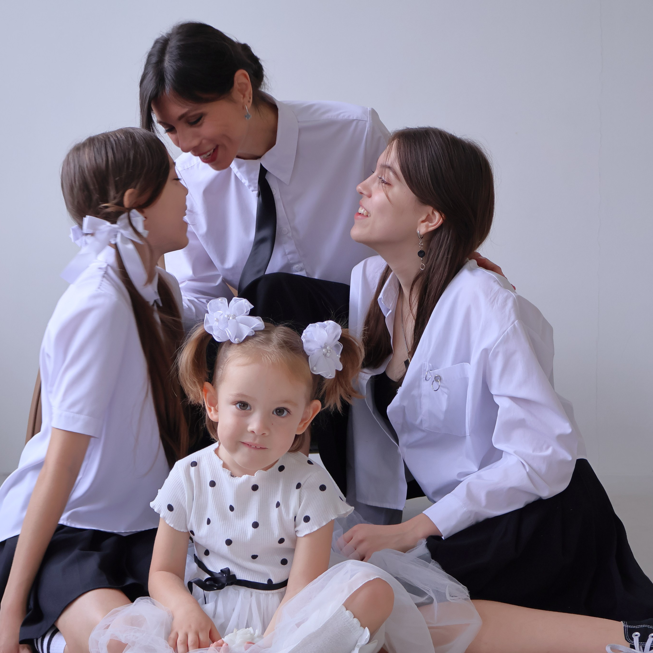 Мама и три дочки