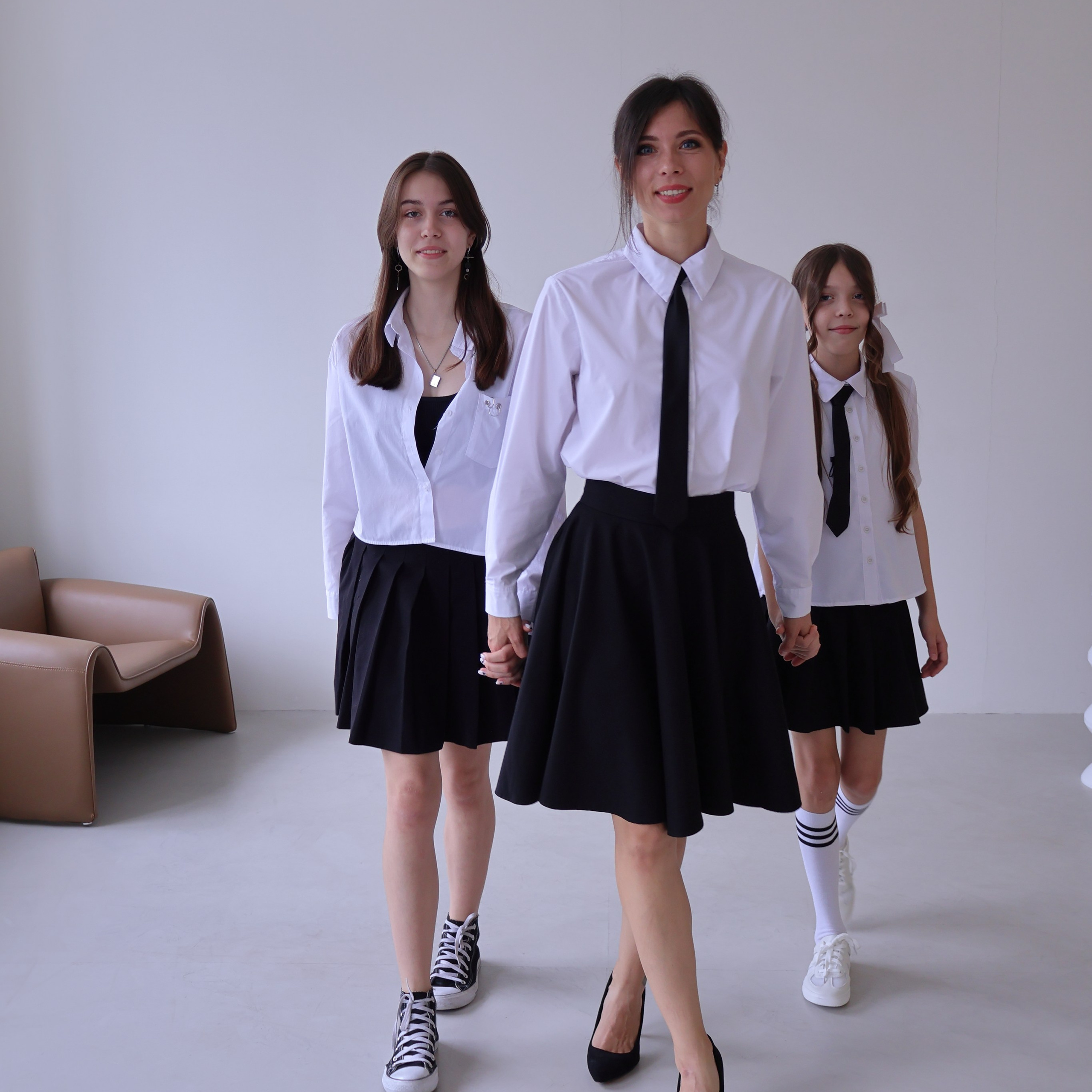 Мама и три дочки. Фотограф АНАСТАСИЯ ПЛАТОВА