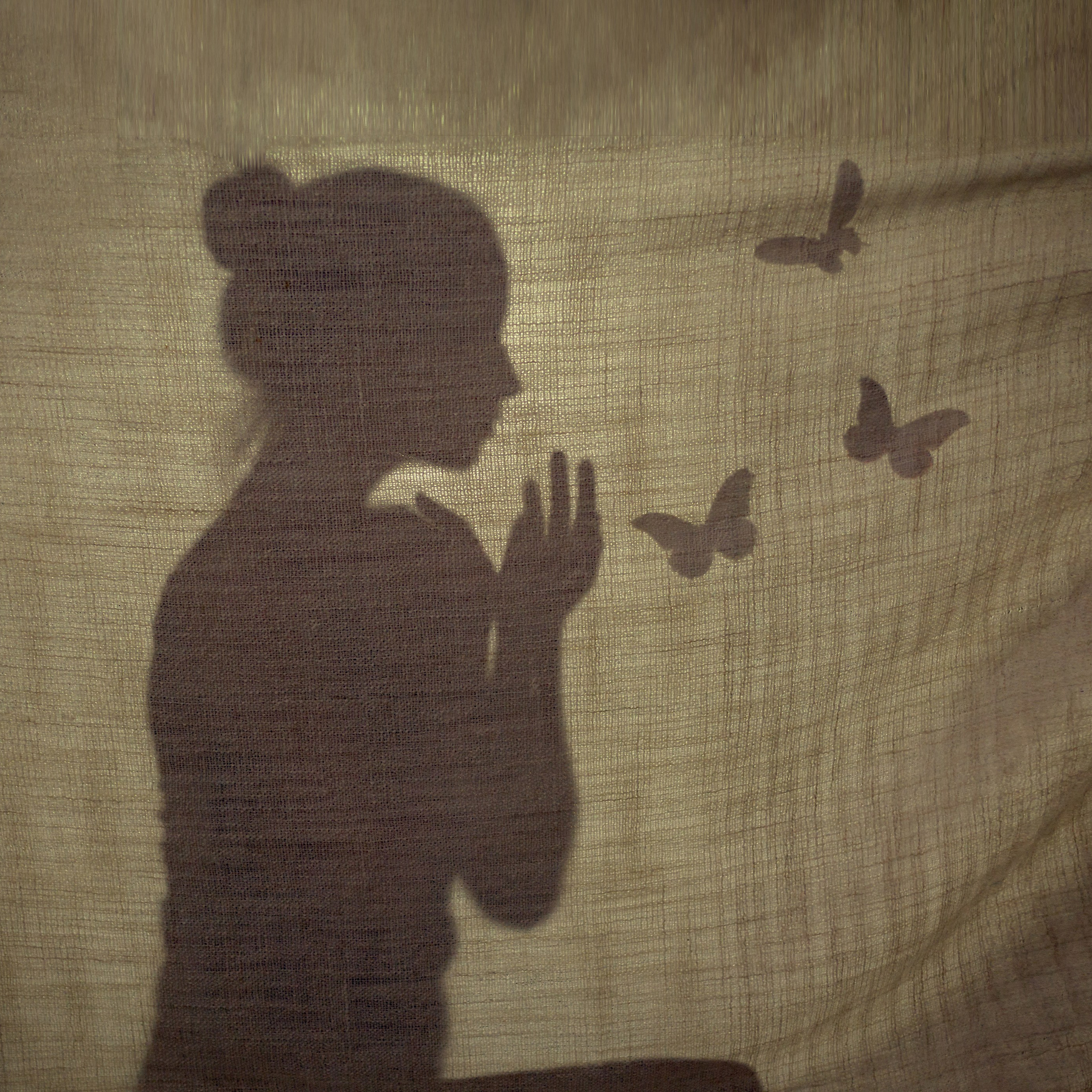 Фотовыставка к 1 июня 2025 «Мир детства». Детский и семейный фотограф в Павлодаре Оксана Солей. Школа моделей