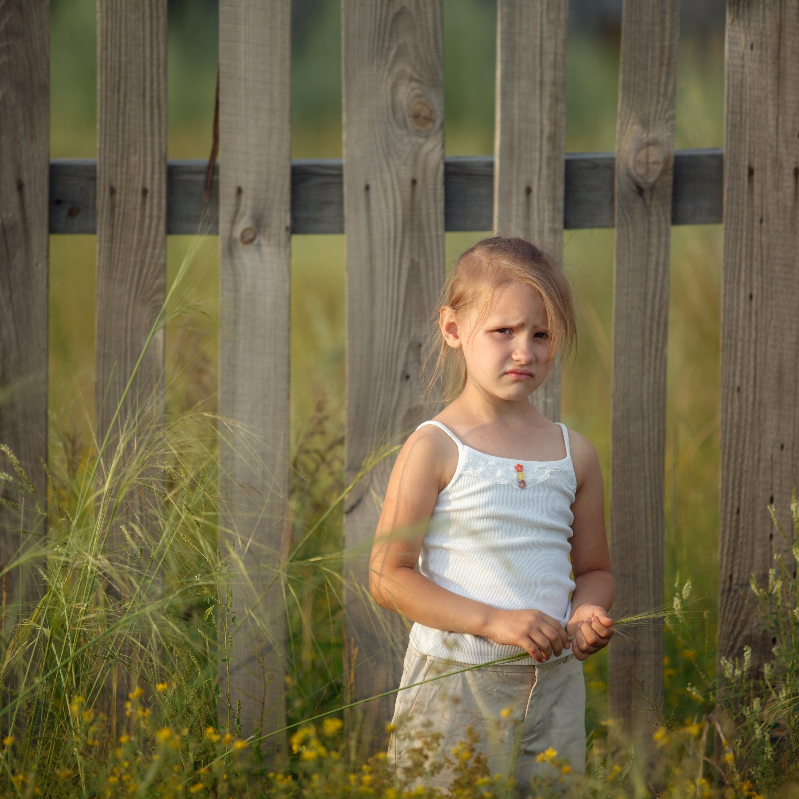Фотовыставка к 1 июня 2025 «Мир детства». Детский и семейный фотограф в Павлодаре Оксана Солей. Школа моделей