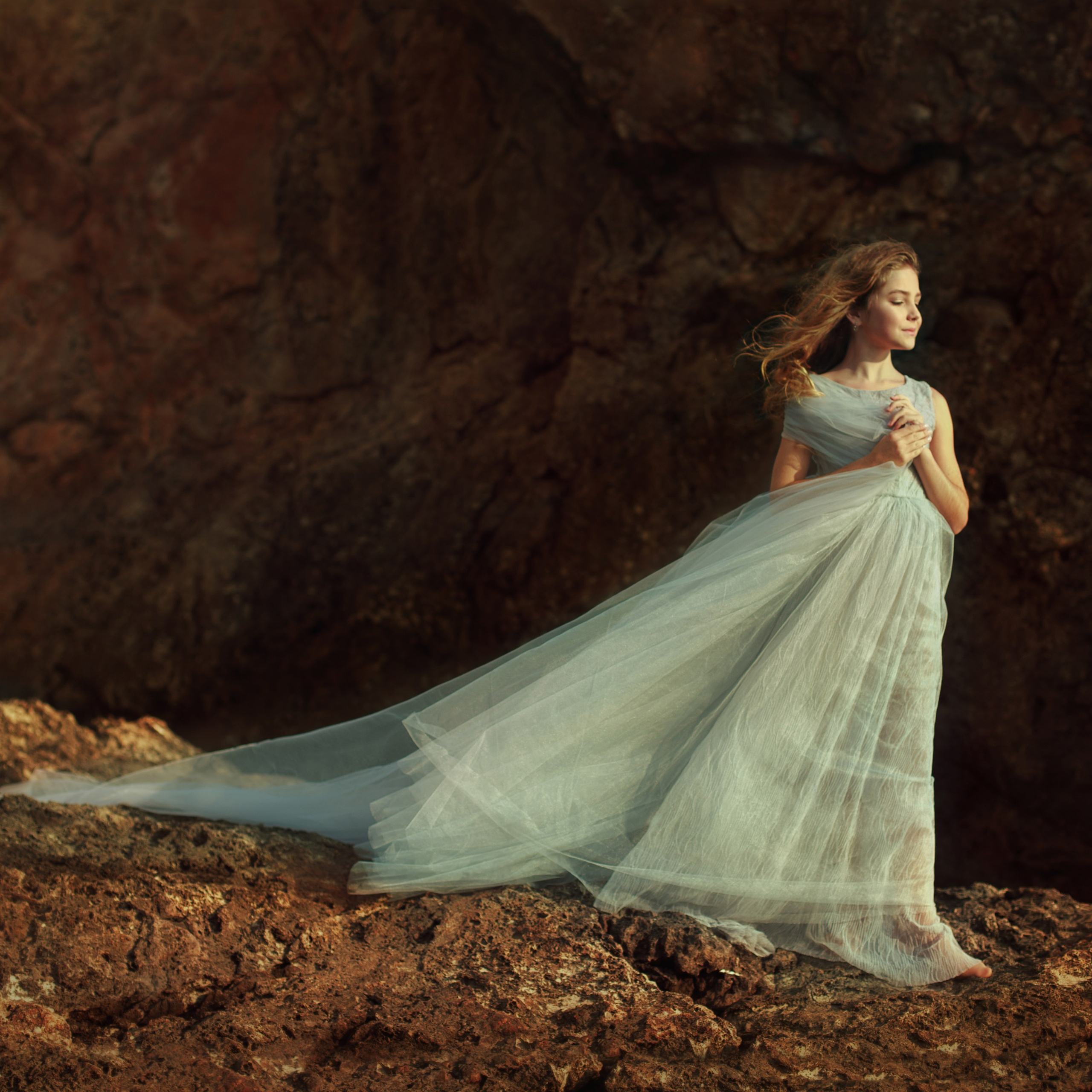 Фотовыставка к 1 июня 2025 «Мир детства». Детский и семейный фотограф в Павлодаре Оксана Солей. Школа моделей