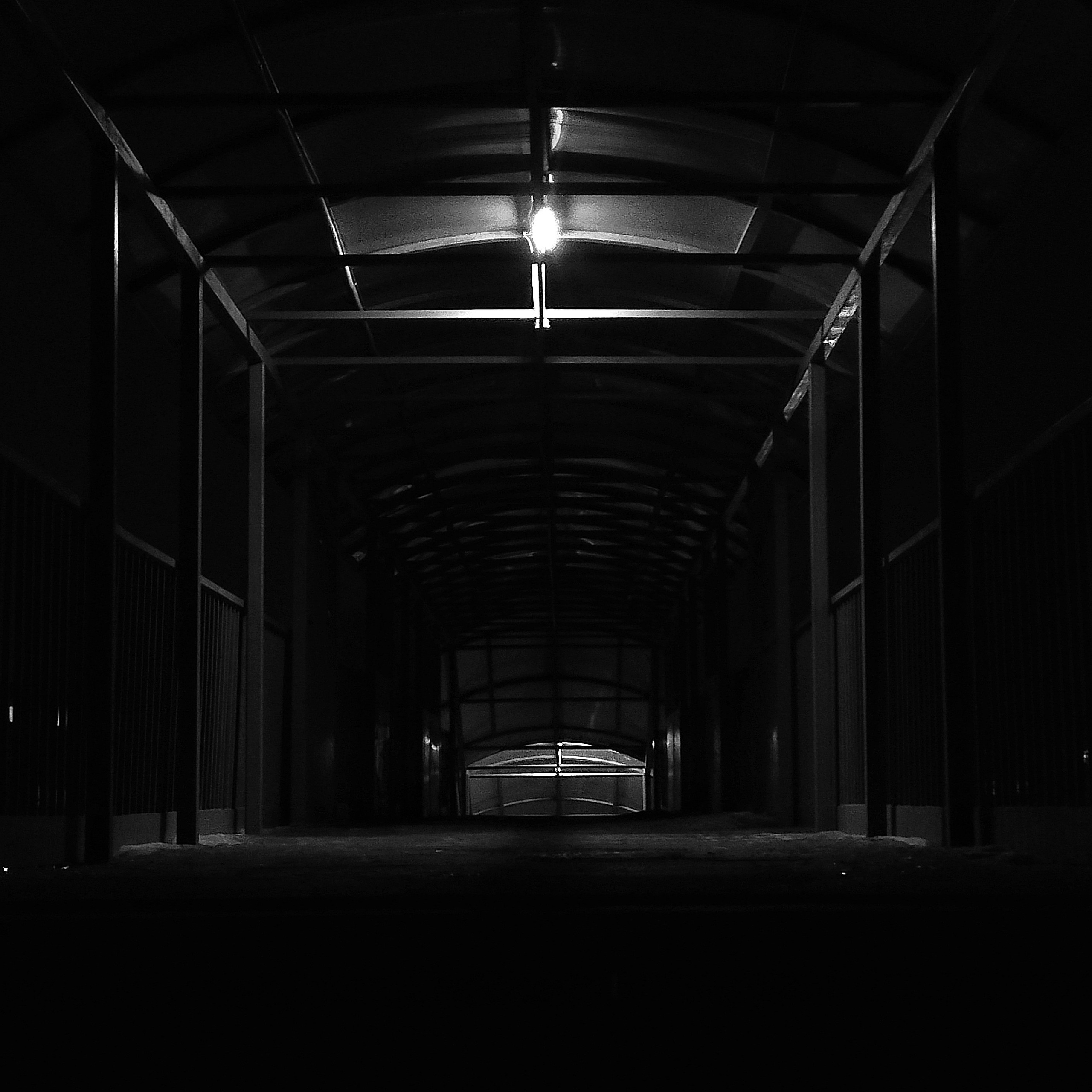 КАК УВИДЕТЬ ФОТОГРАФИЮ ТАМ, ГДЕ ЕЁ «НЕ МОЖЕТ БЫТЬ». Фотография в неожиданных местах: от повседневных объектов до абстракций. Детский и семейный фотограф в Павлодаре Оксана Солей. Школа моделей