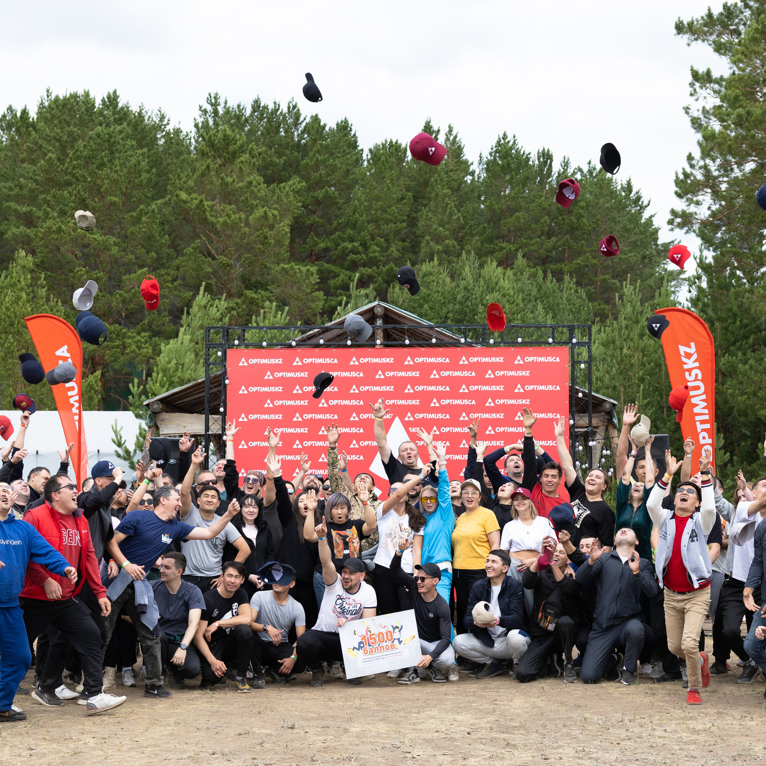 Отзывы. Меня зовут Гайдар Искаков. Я живу в Астане и фотографирую свадебные торжества, ивенты, индивидуальные сьемки в Астане, Алматы и Дубае