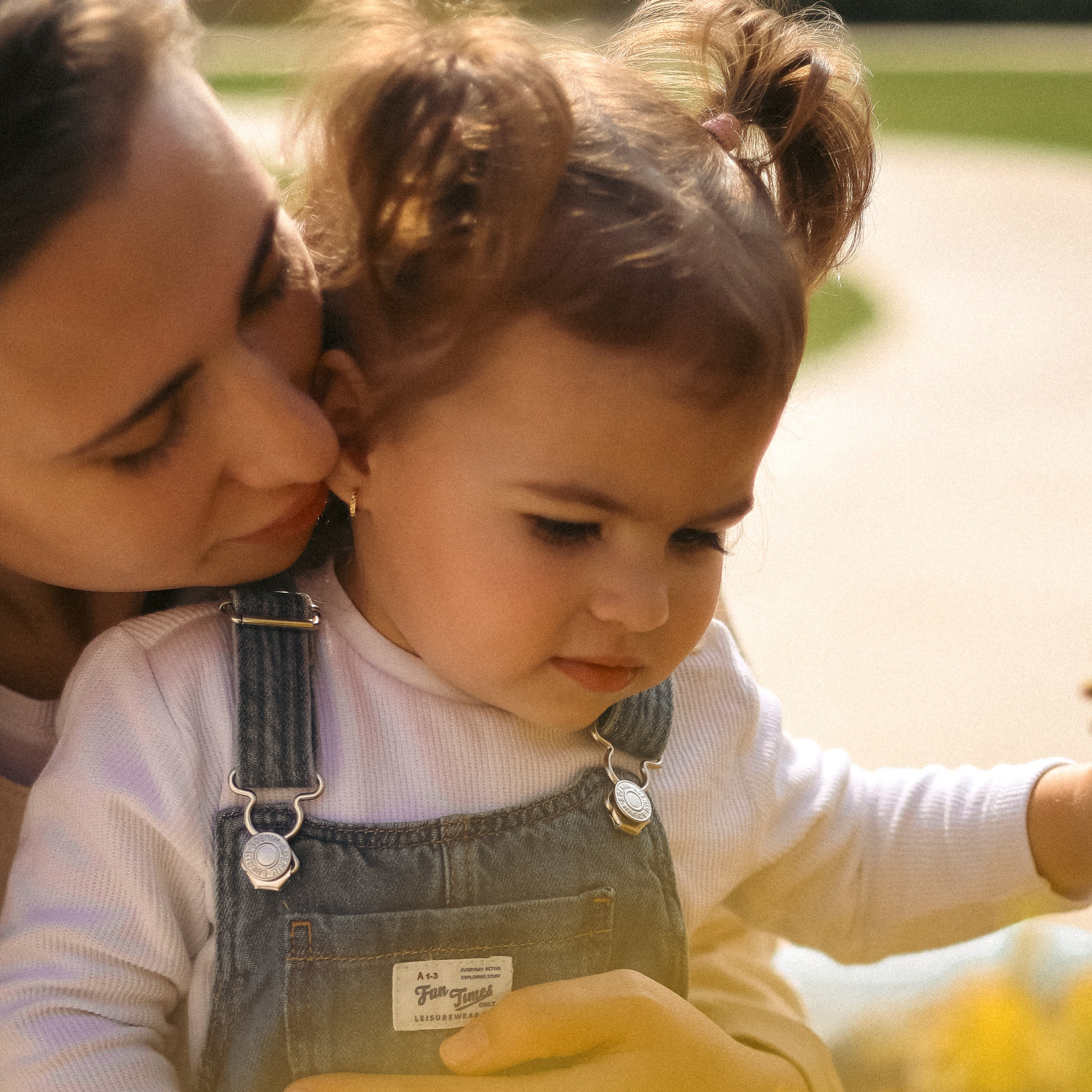Ангелина и Оливия
