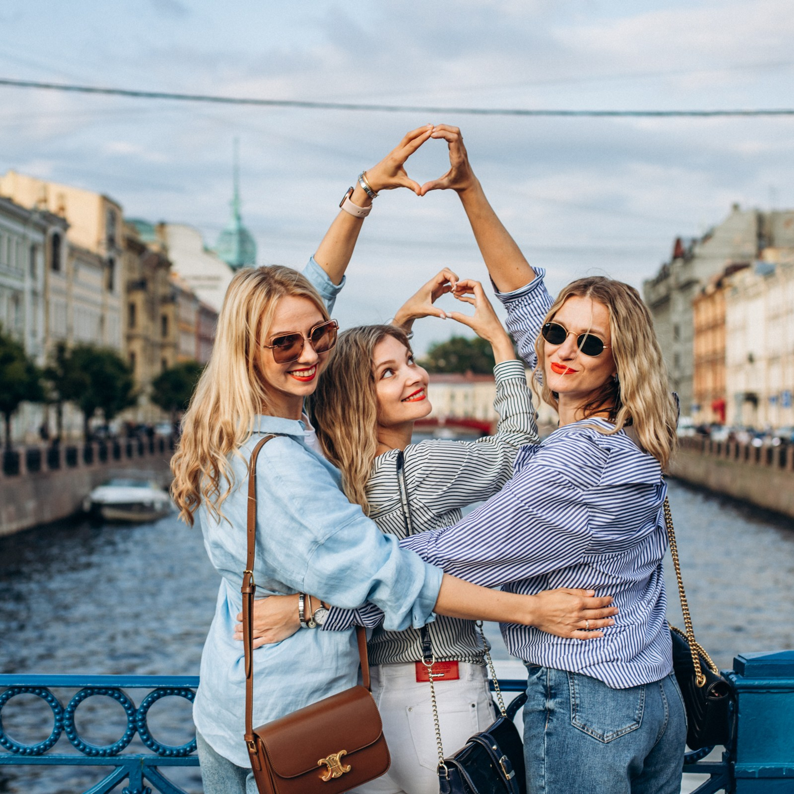 Саша, Ульяна и Настя в июне