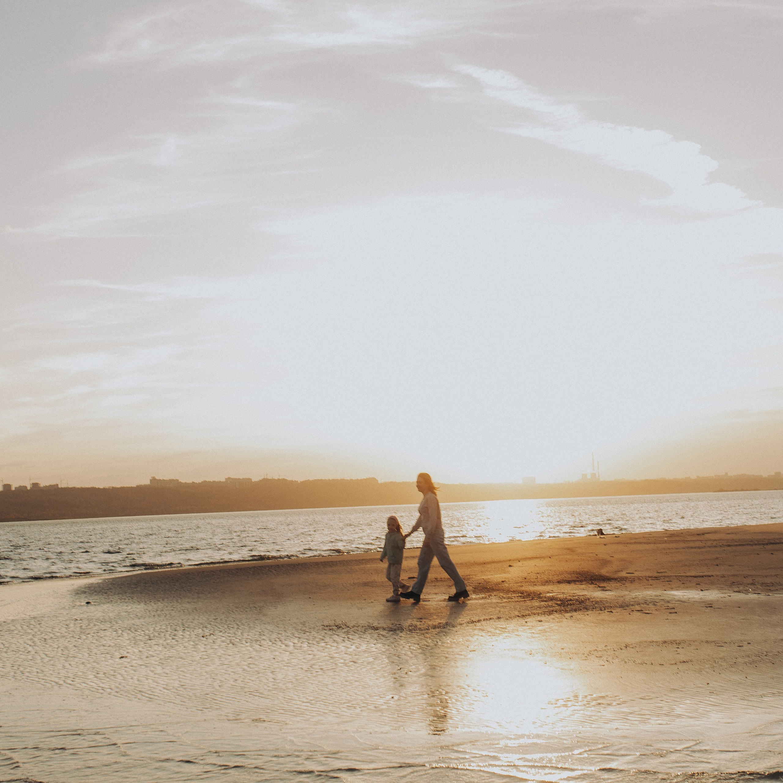 Парная (love story, мама ребенок, две сестры/подруги)