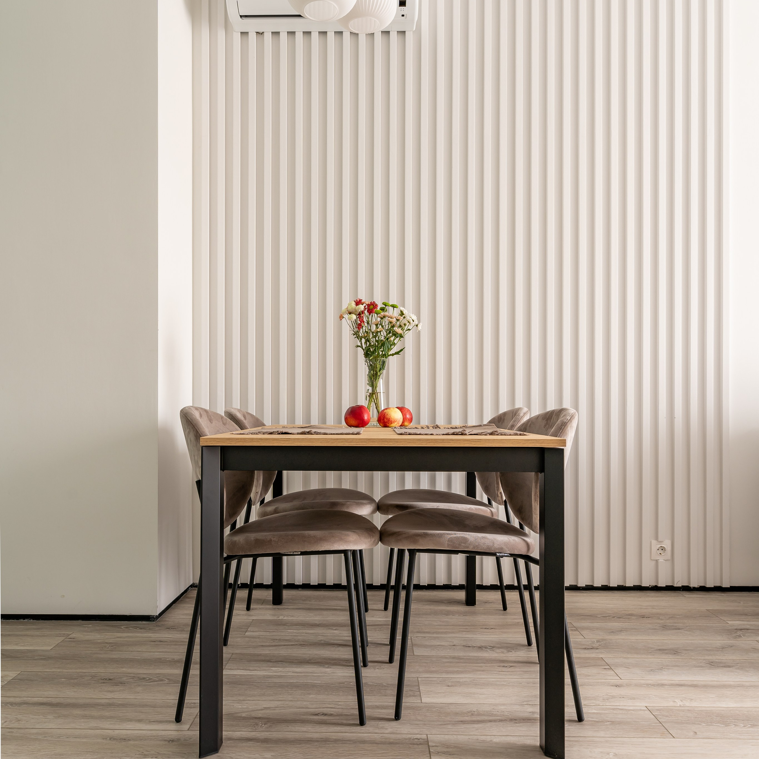 Алматы, Bureau2×2 — реализованный дизайн-проект квартиры, ноябрь 2022