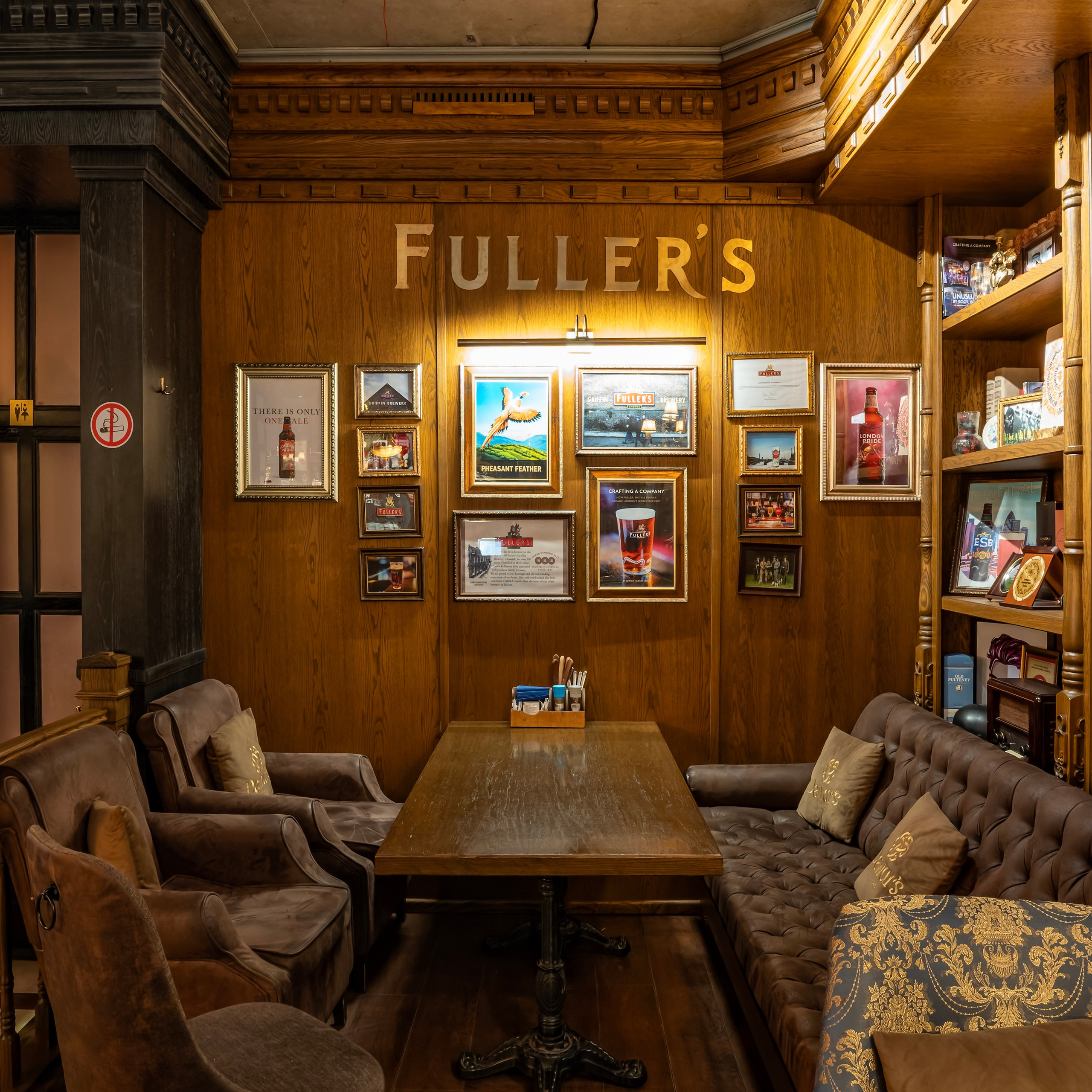 Алматы, Fuller's Pheasant Feather — первый паб сети Fuller's в Алматы, апрель 2025