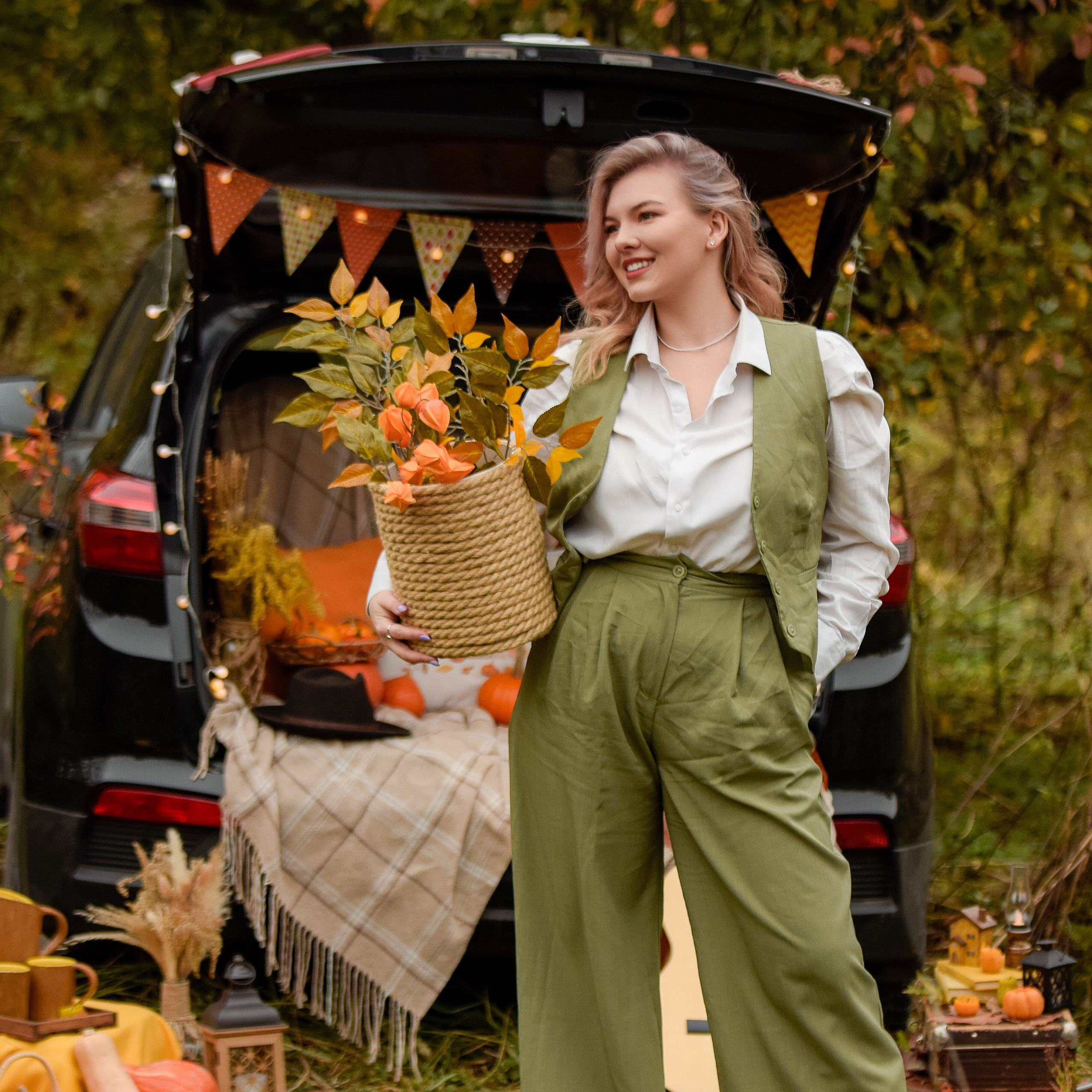 Осенний фотодень с автомобилем