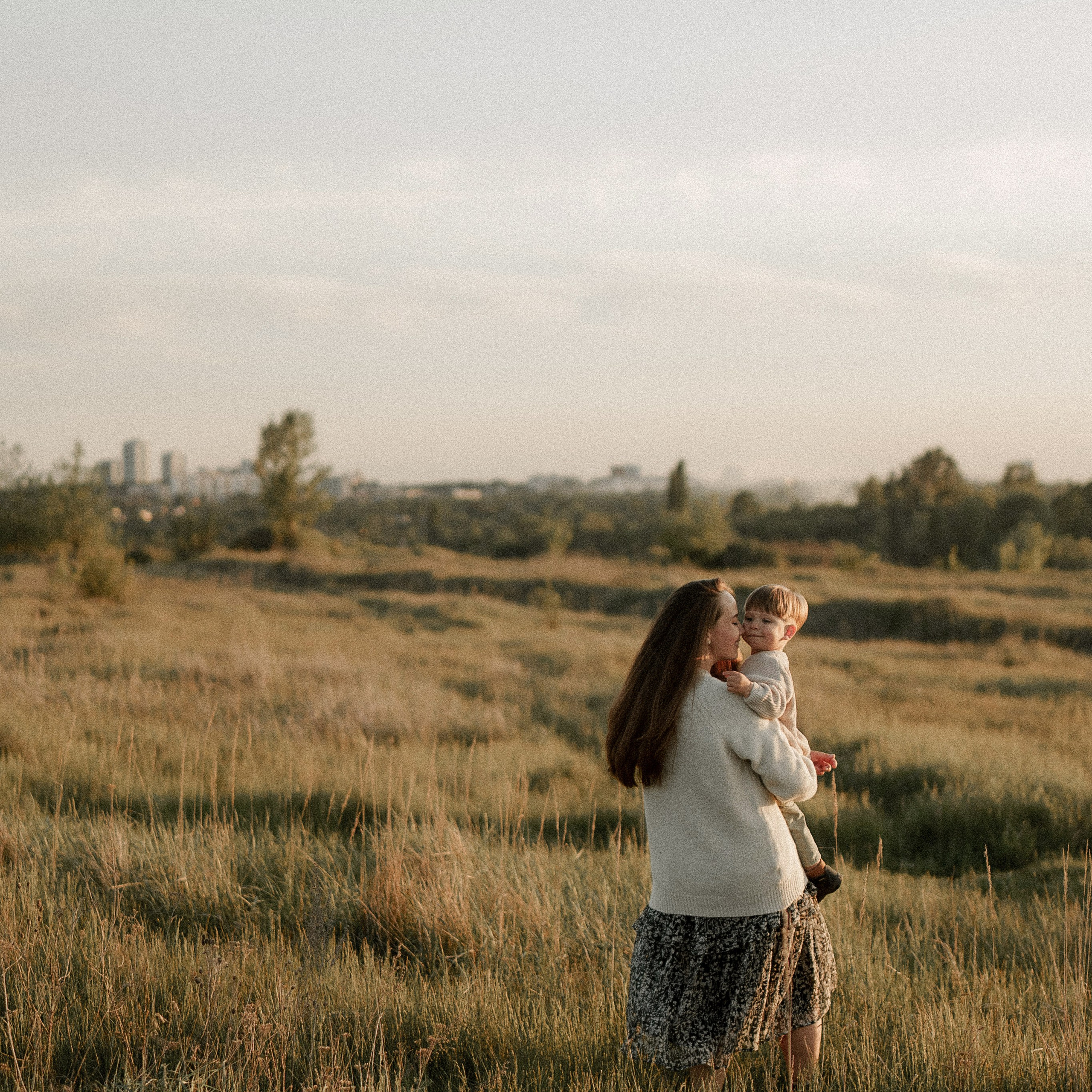 И лететь по белому свету