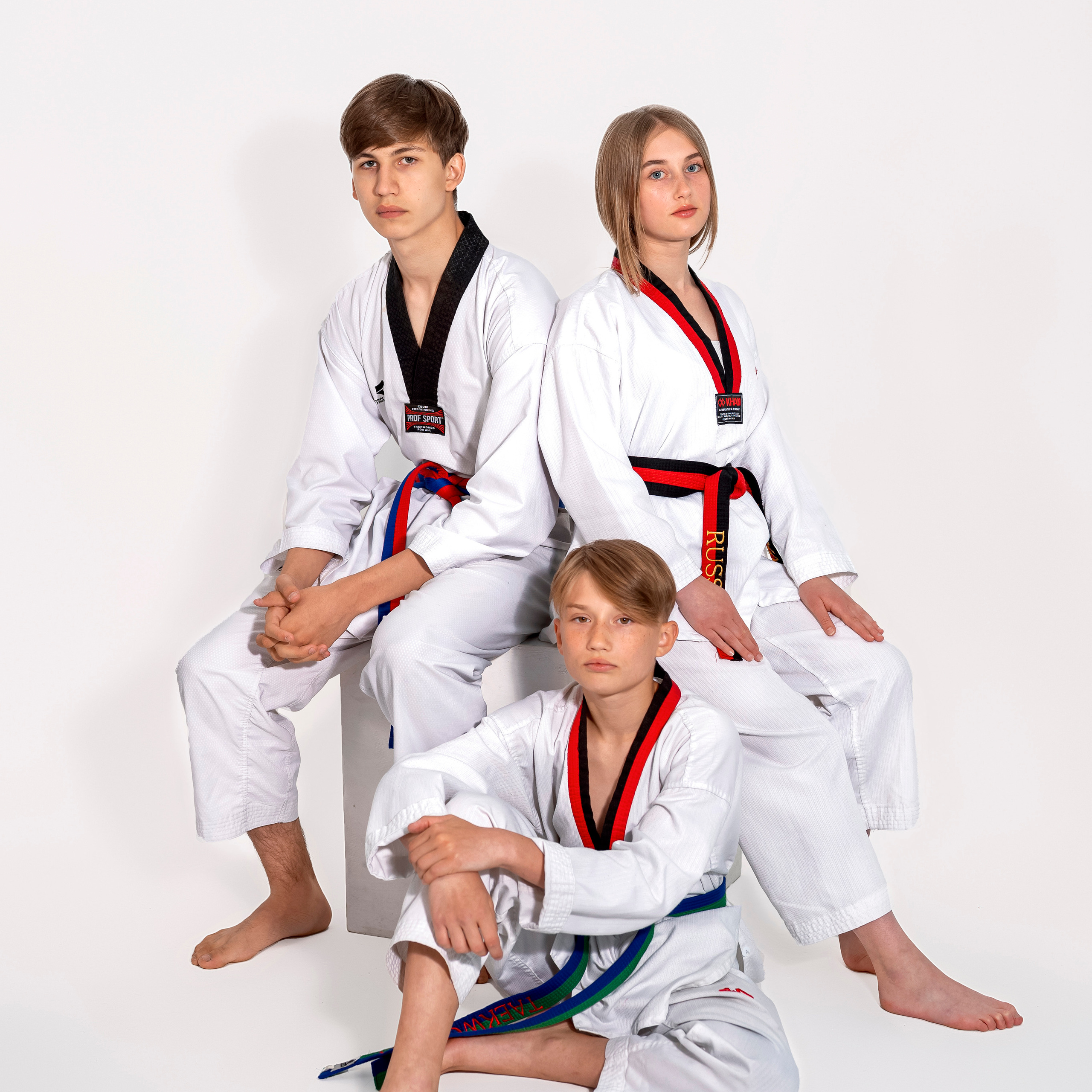 СПОРТСМЕНЫ