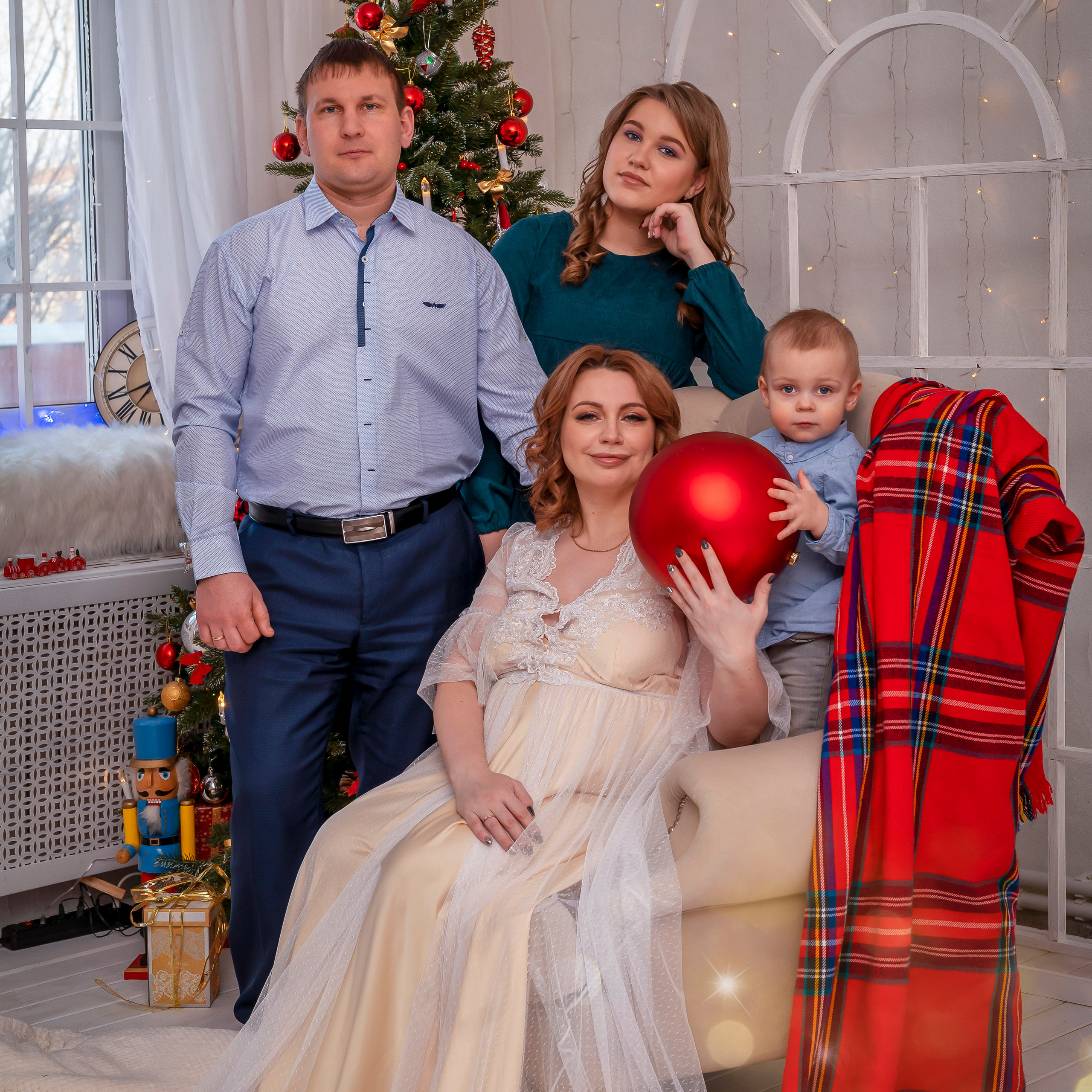 Людмила, Ярослав, Лев