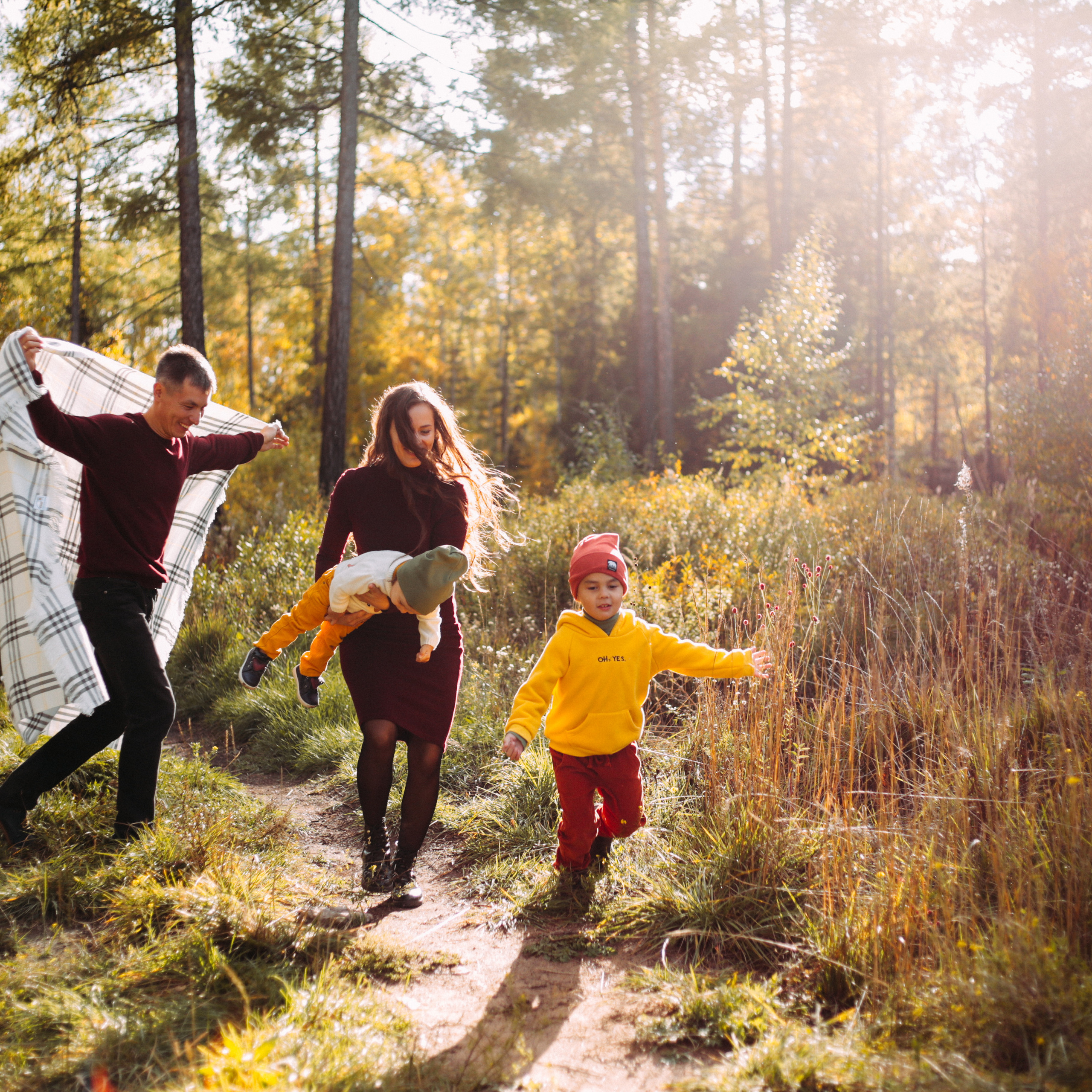 Валентина и Артём с детьми