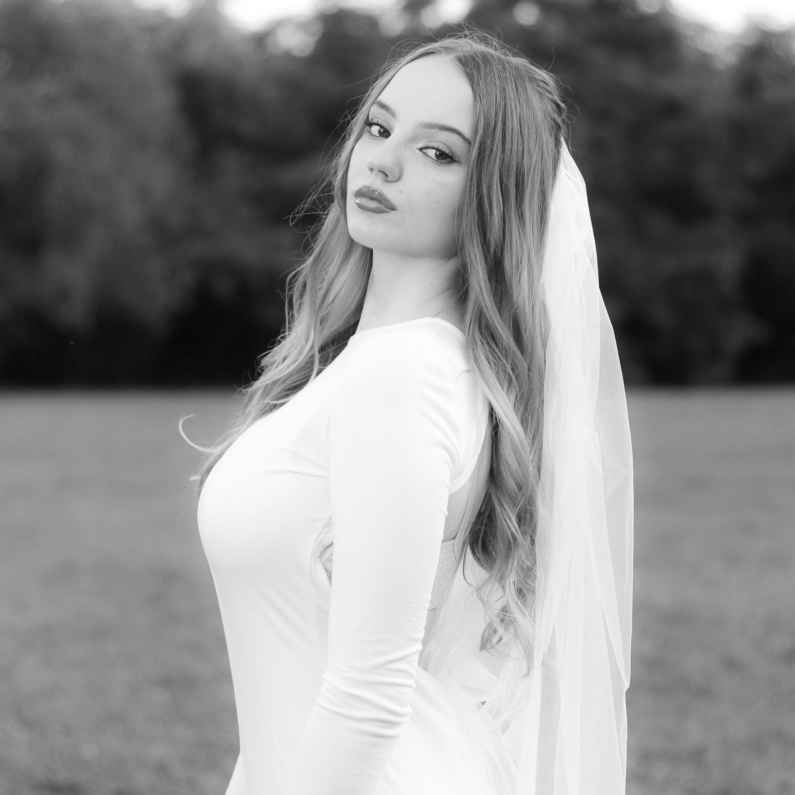 Леся в&nbsp;образе невесты