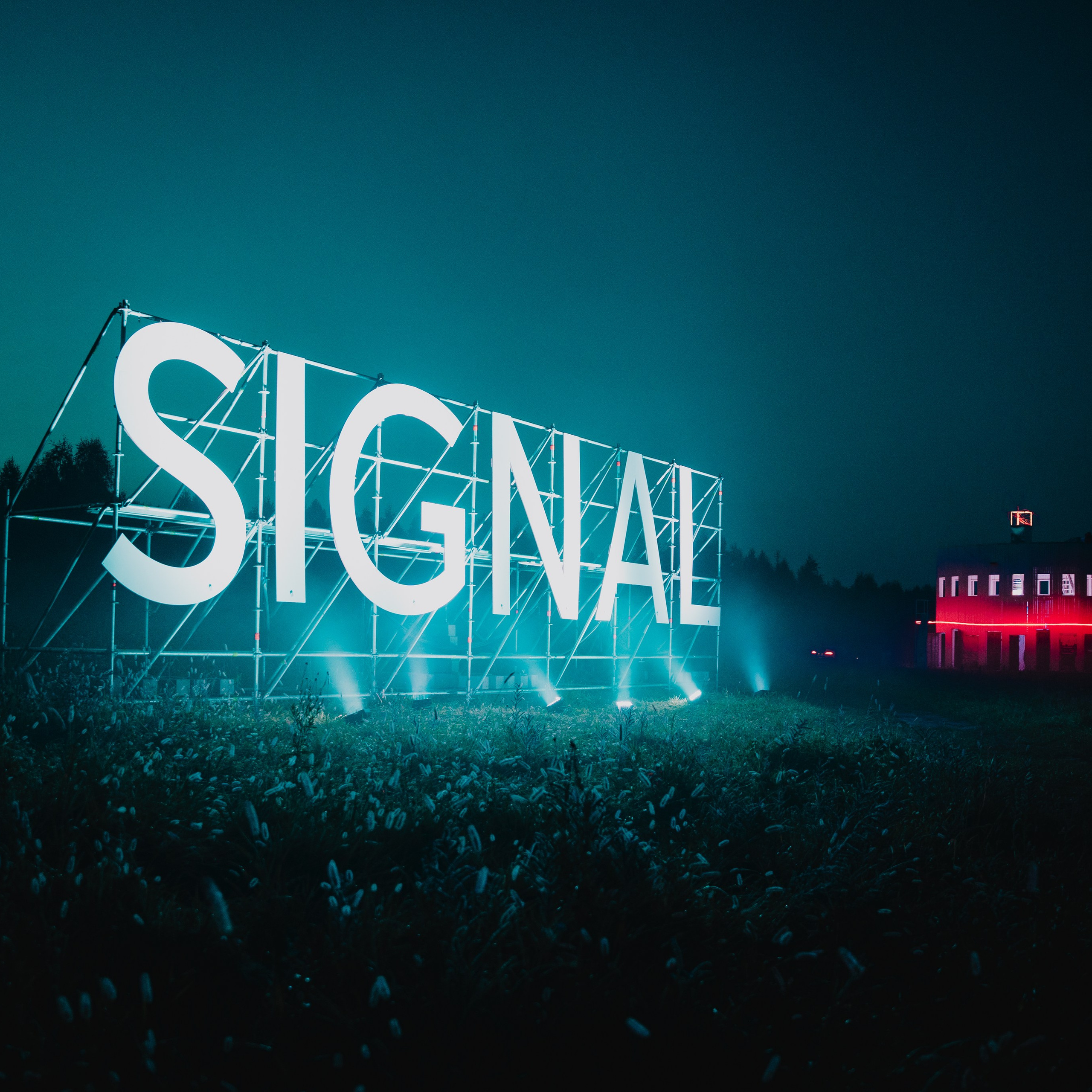 SIGNAL24