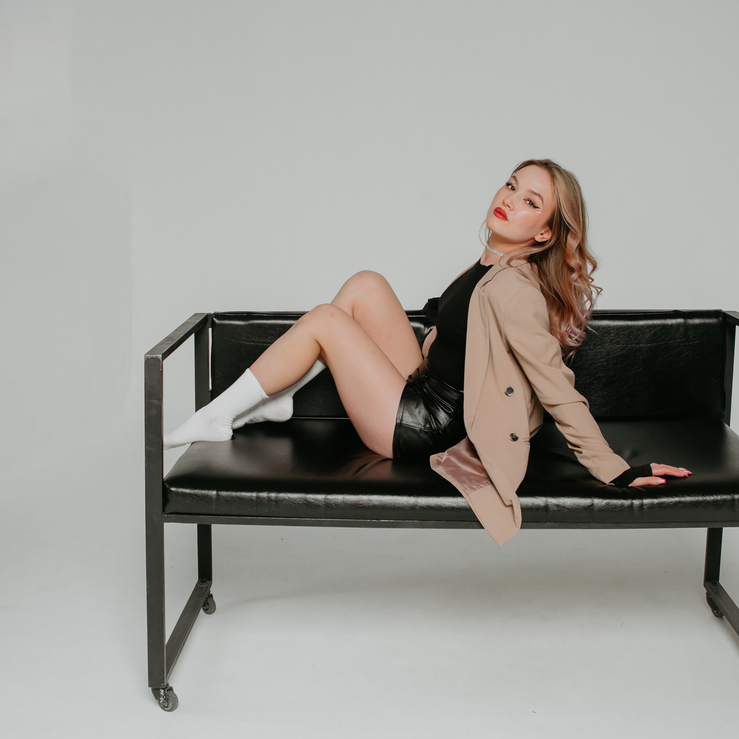 Лиза и Оля.