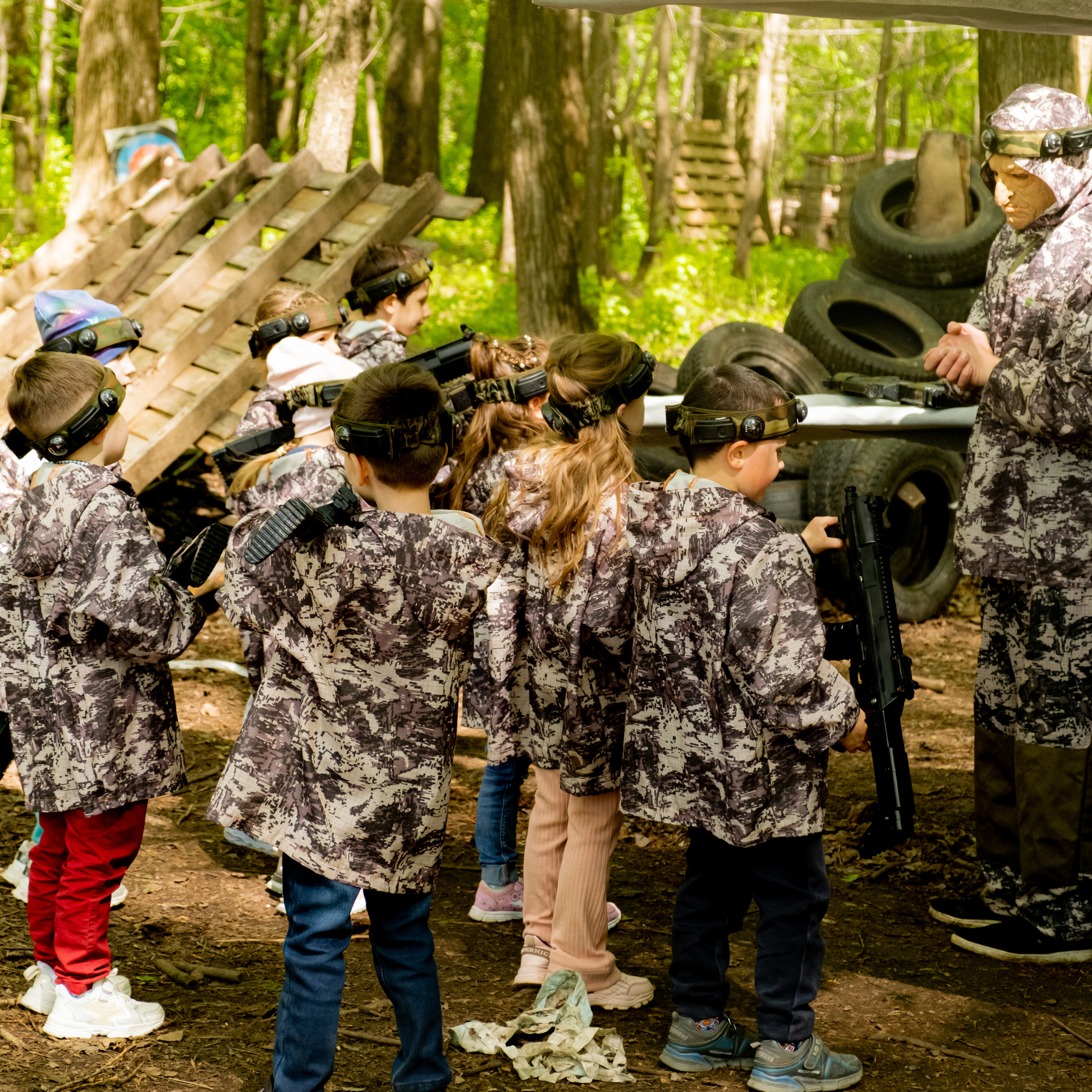 Выпускные Уфа. Фотограф Уфа. Фотограф на выпускной вечер. Ведущий на выпускной вечер. Организация и проведение выпускных в городе Уфа и за его пределами. Таблица расходов на проведение, последнего звонка, торжественной части и выпускного. Чек — лист на выпускной. Фотограф в детский сад.