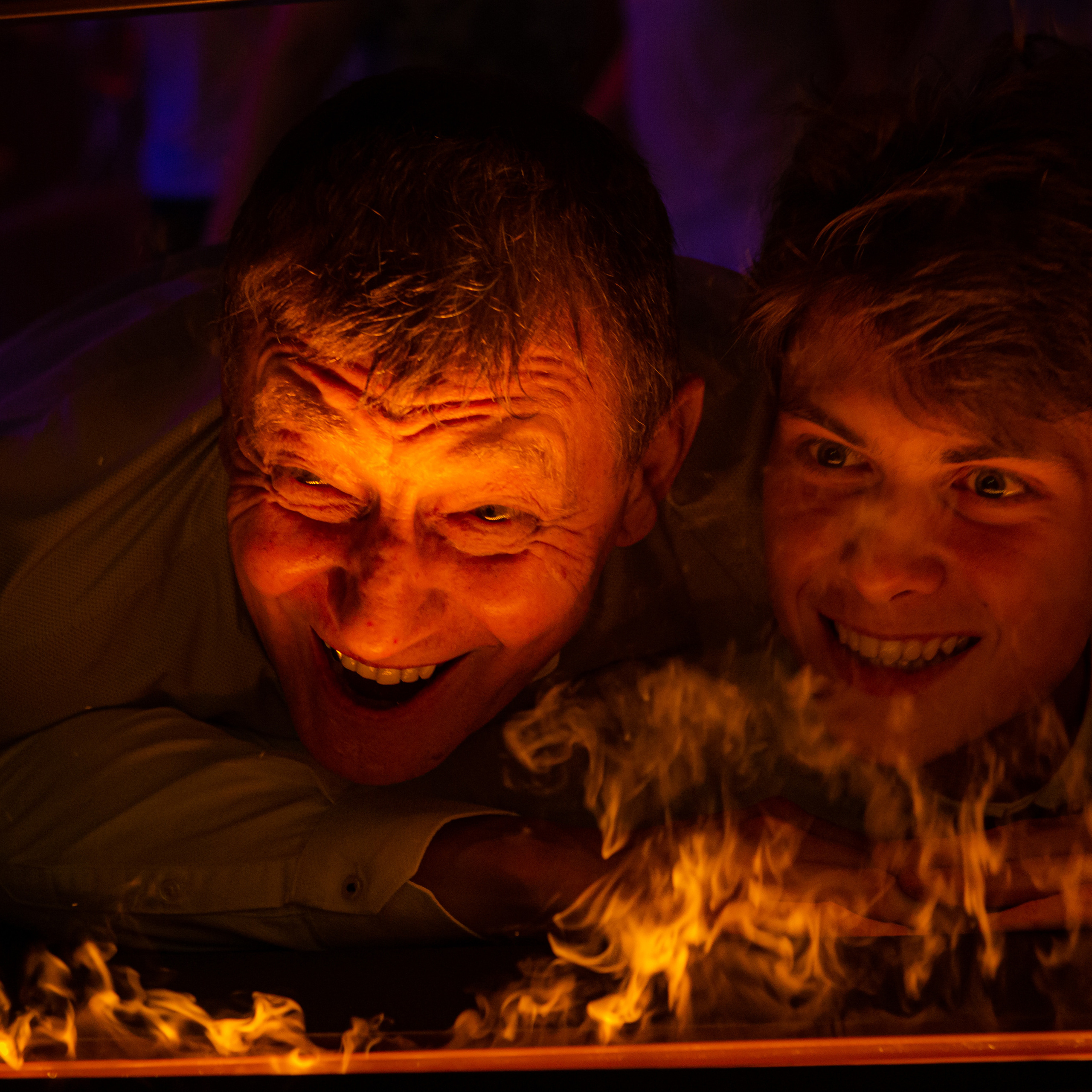 Выпускные Уфа. Фотограф Уфа. Фотограф на выпускной вечер. Ведущий на выпускной вечер. Организация и проведение выпускных в городе Уфа и за его пределами. Таблица расходов на проведение, последнего звонка, торжественной части и выпускного. Чек — лист на выпускной. Фотограф в детский сад.