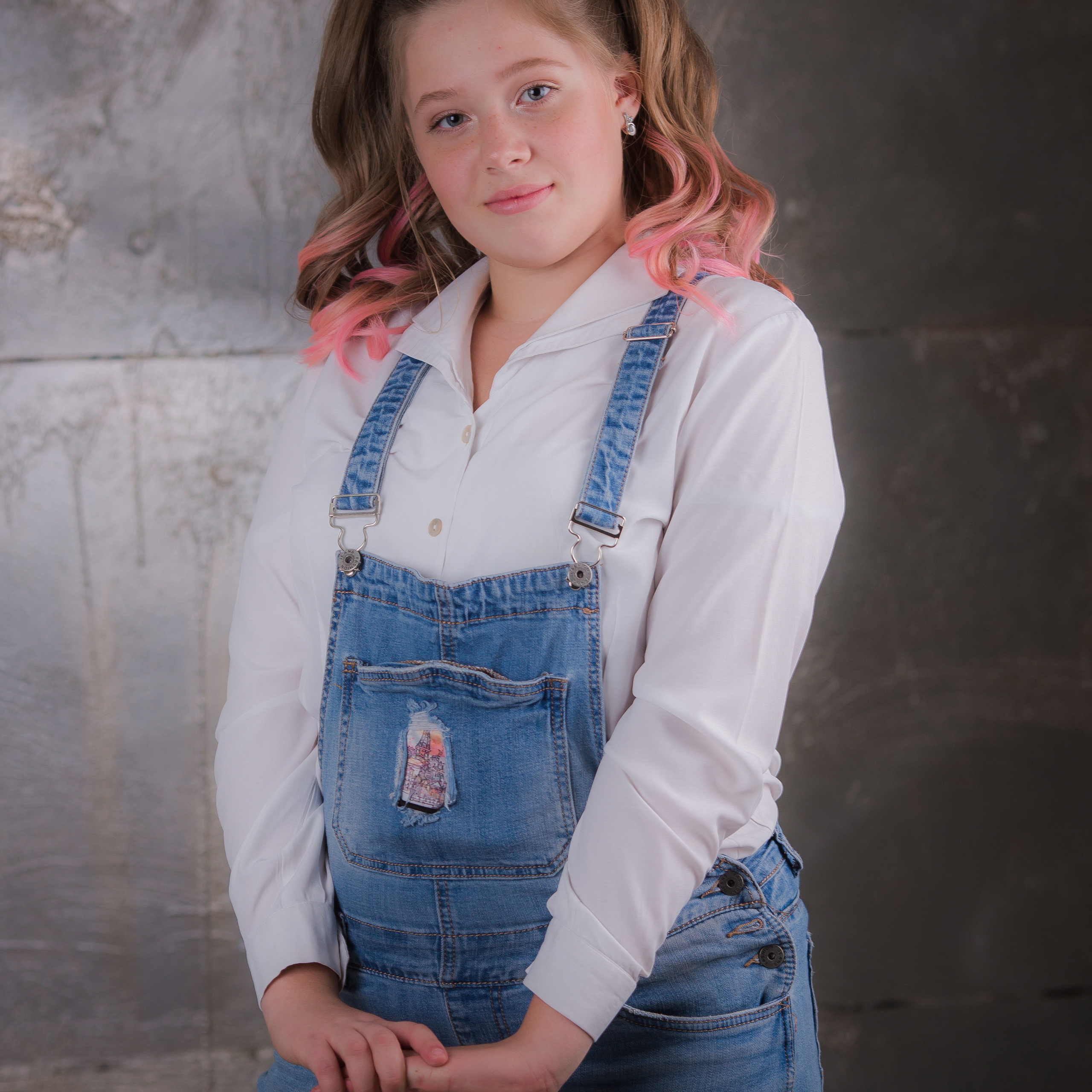 Выпускные Уфа. Фотограф Уфа. Фотограф на выпускной вечер. Ведущий на выпускной вечер. Организация и проведение выпускных в городе Уфа и за его пределами. Таблица расходов на проведение, последнего звонка, торжественной части и выпускного. Чек — лист на выпускной. Фотограф в детский сад.