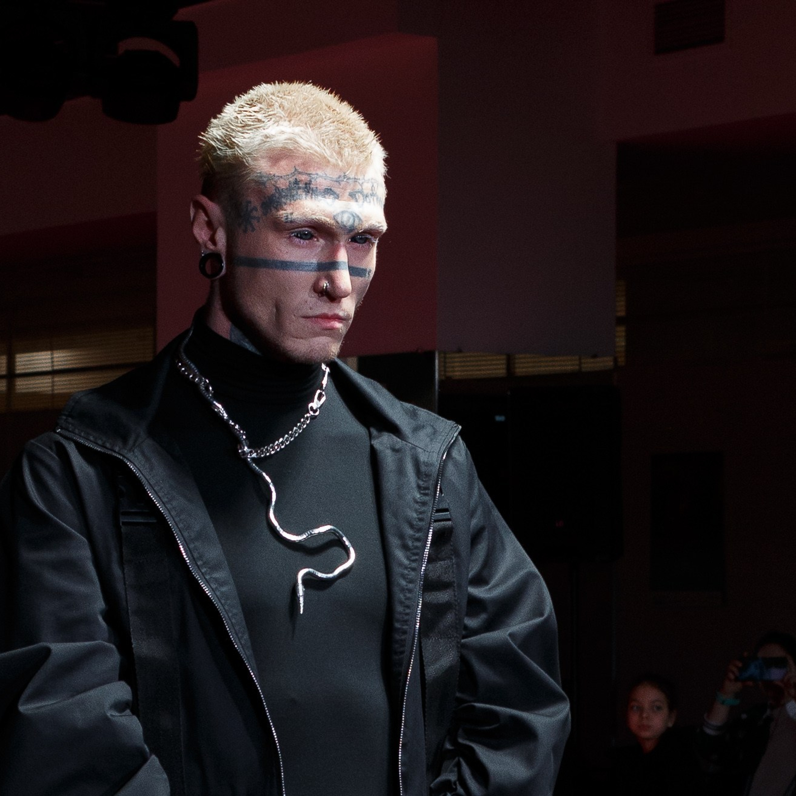 Fashion BATTLE + backstage