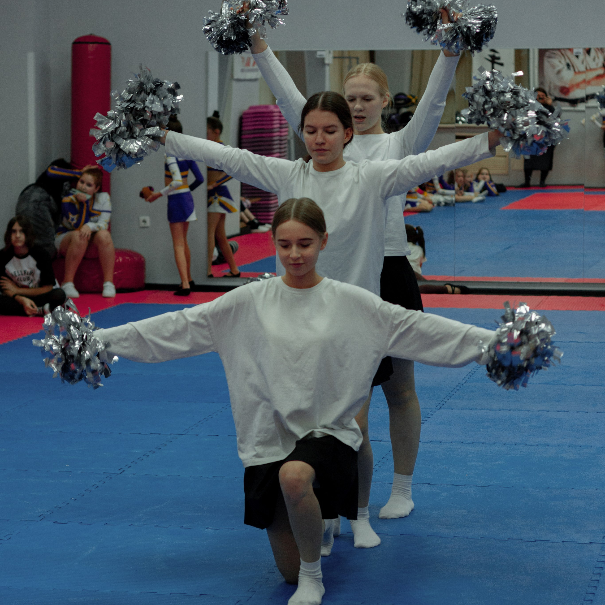 Конкурс для группы чирлидинга в Сосновоборске