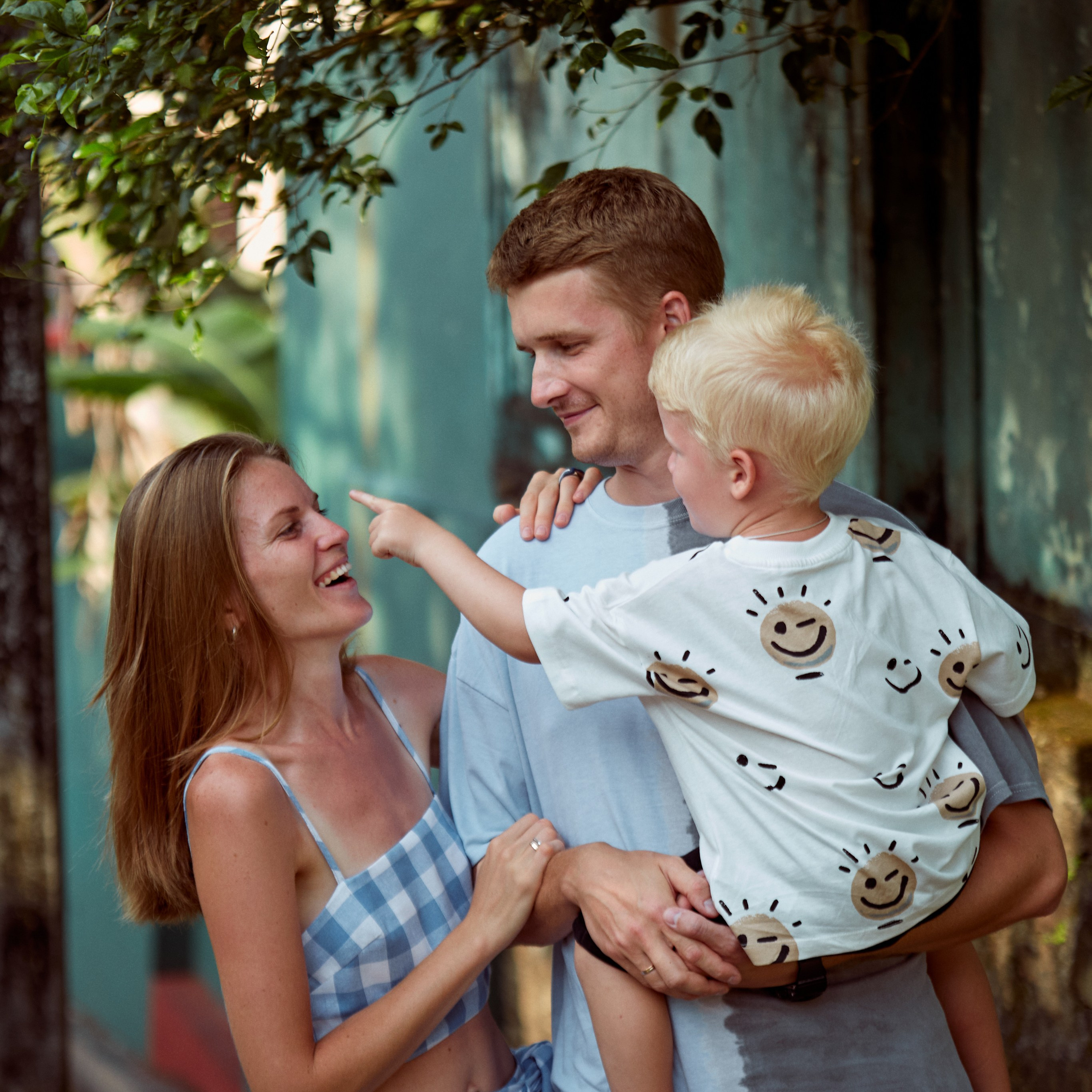 Счастливая семья на отдыхе в шри ланке семейный  фотограф Гранкин Александр Санкт-Петербург 