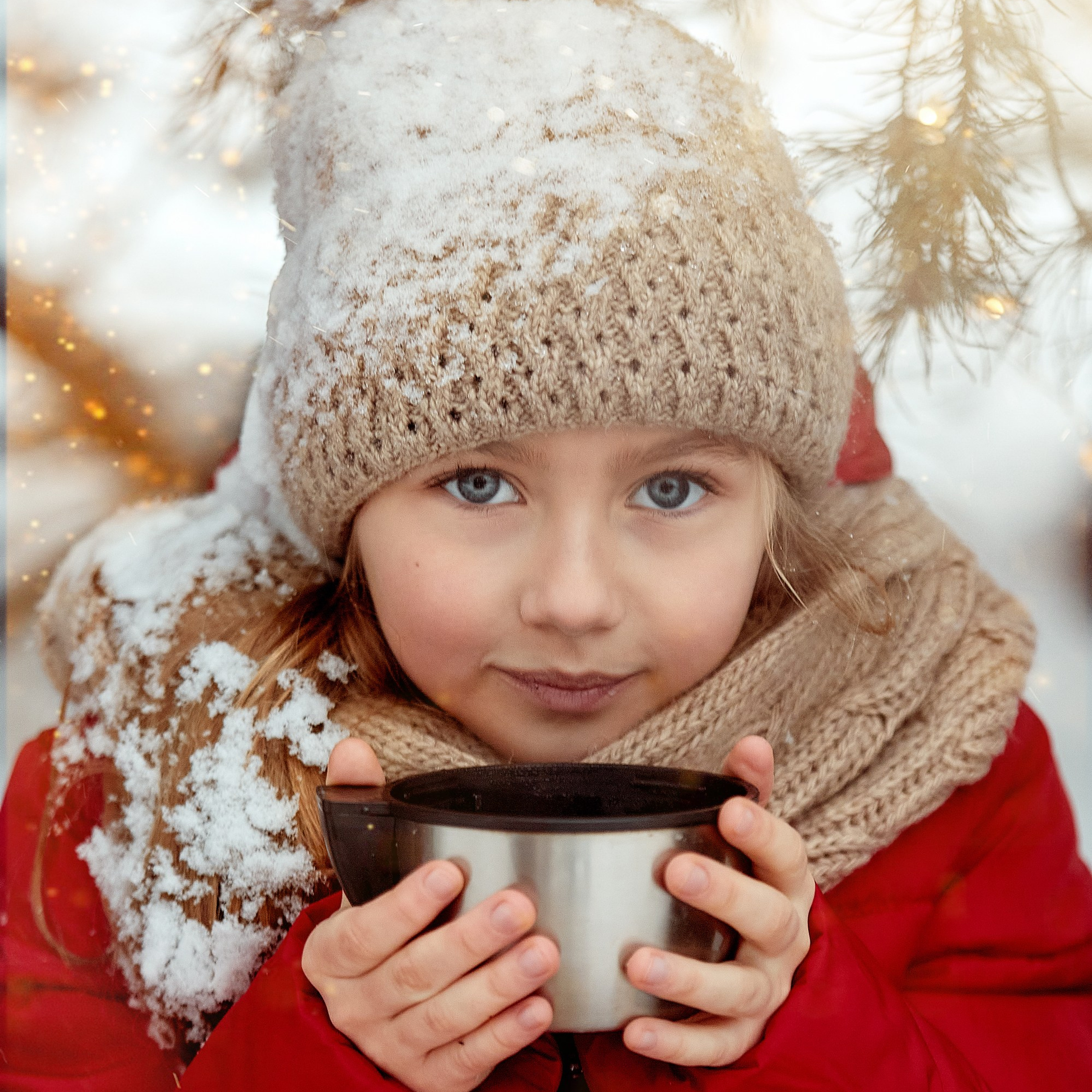 зимний портрет девочки вся в снегу детский фотограф Гранкин Александр Санкт-Петербург 