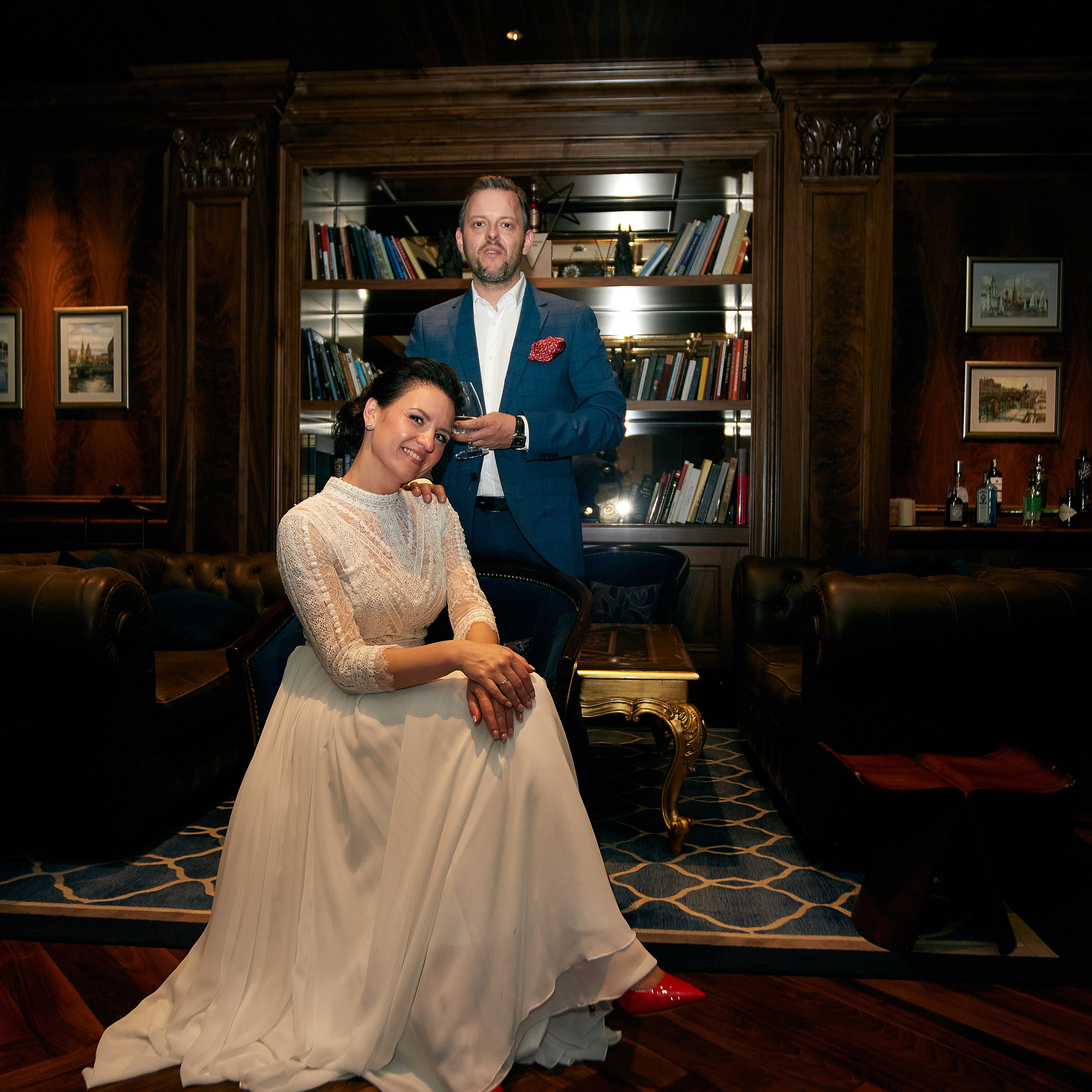 Жених и невеста в отеле свадебный фотограф Гранкин Александр Санкт-Петербург  