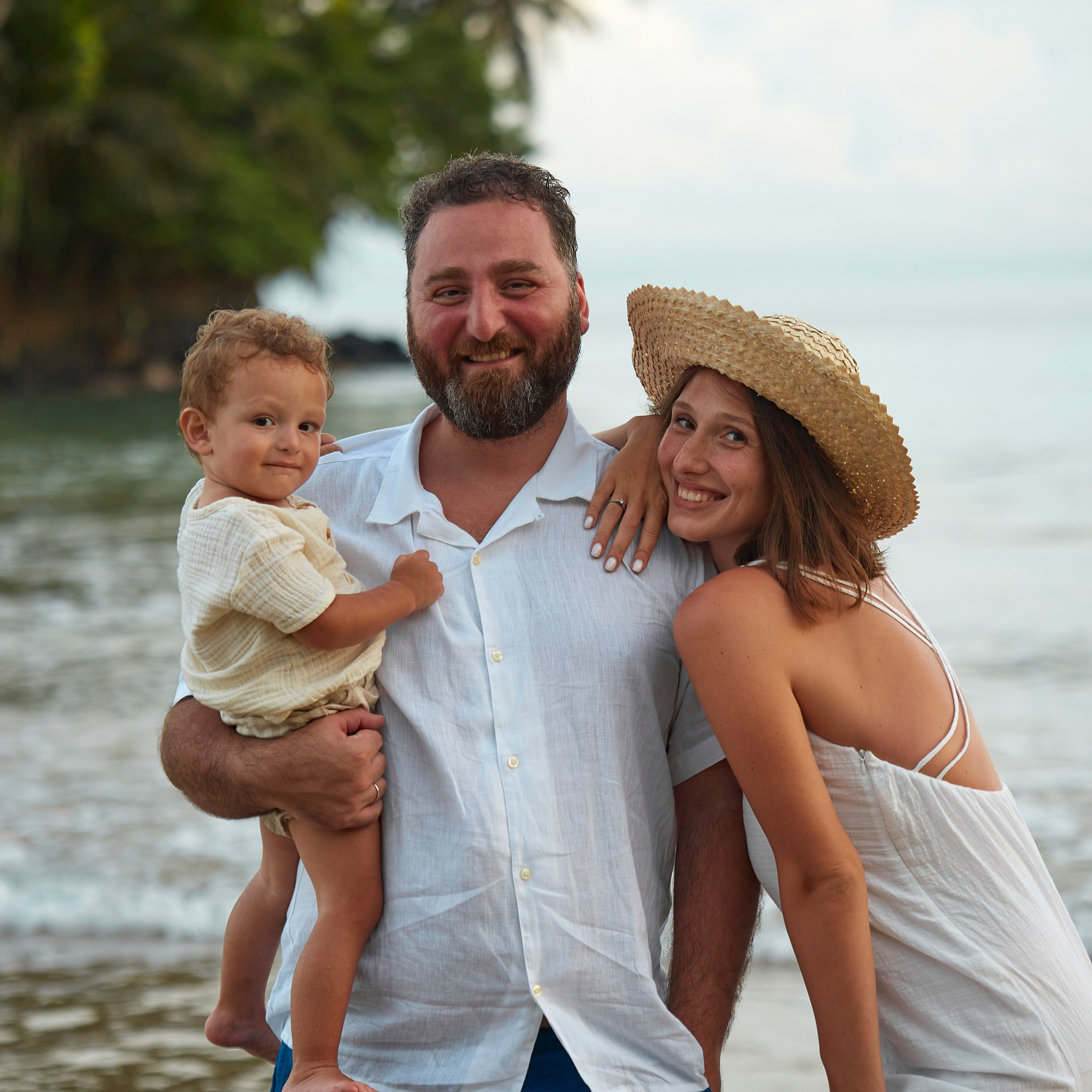 семейная фотосессия на берегу океана фотограф Гранкин Александр Санкт-Петербург 