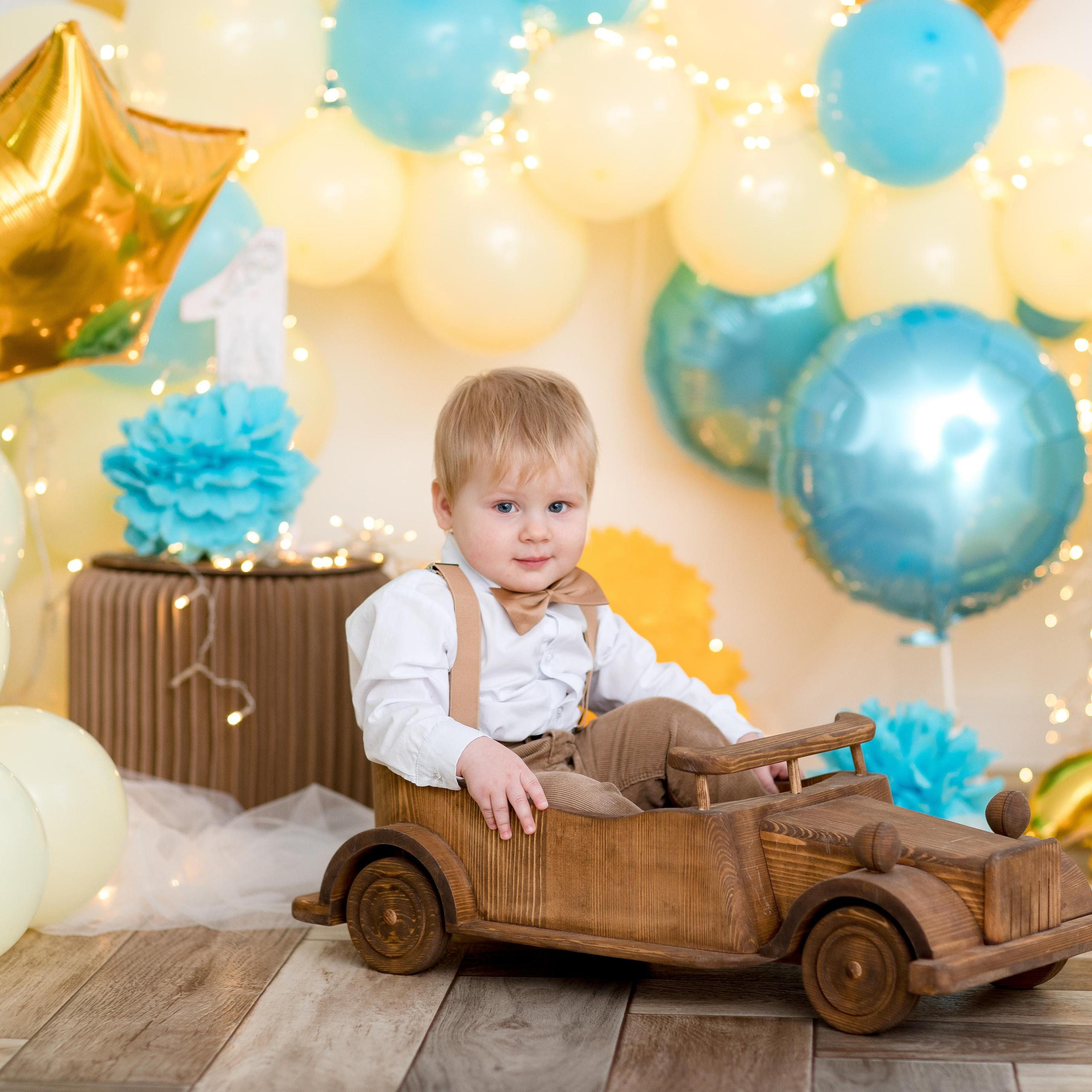 День рождения с воздушными шарами