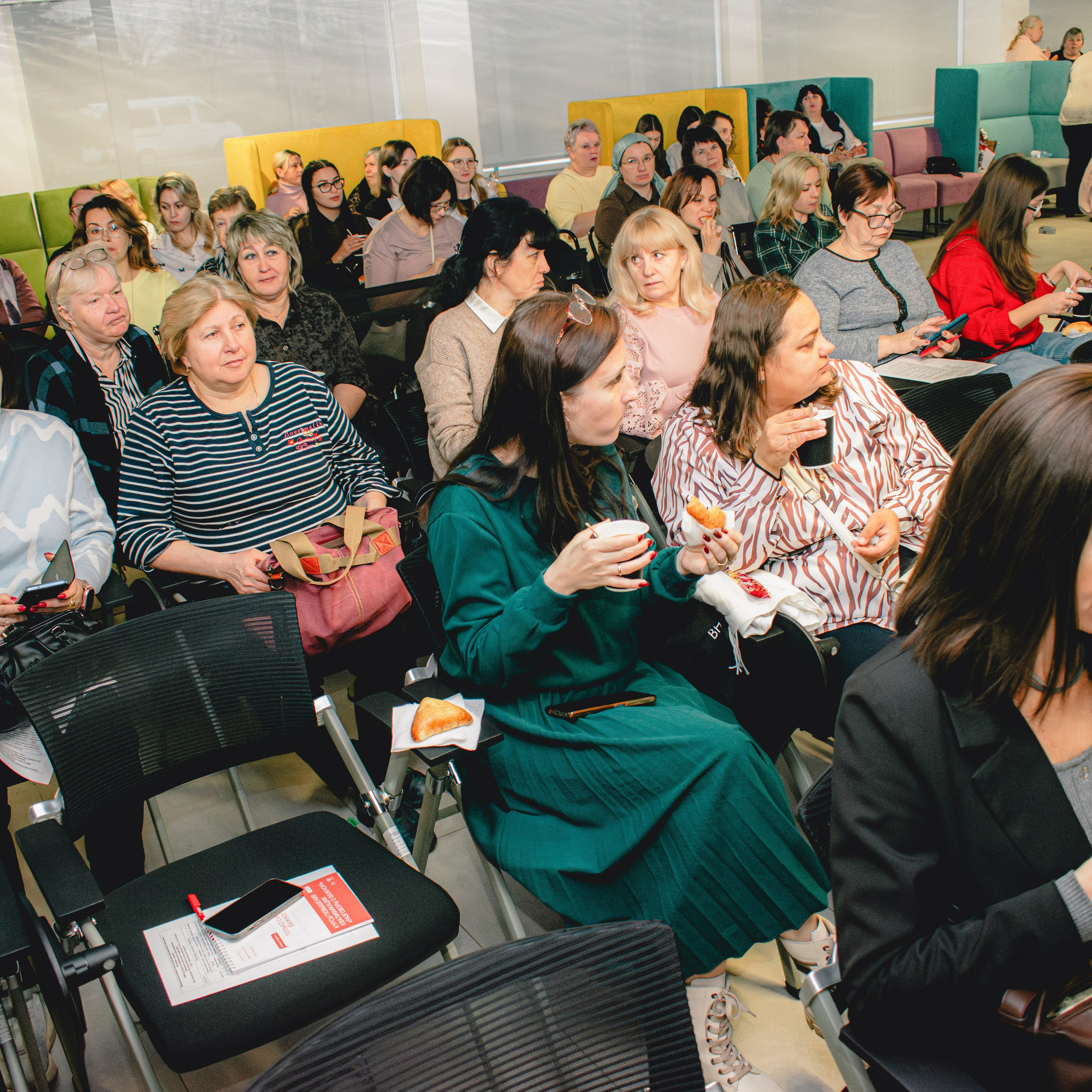 Движение первых. Разговор о важном. Репортажный фотограф Даниил Чеснов | Тверь
