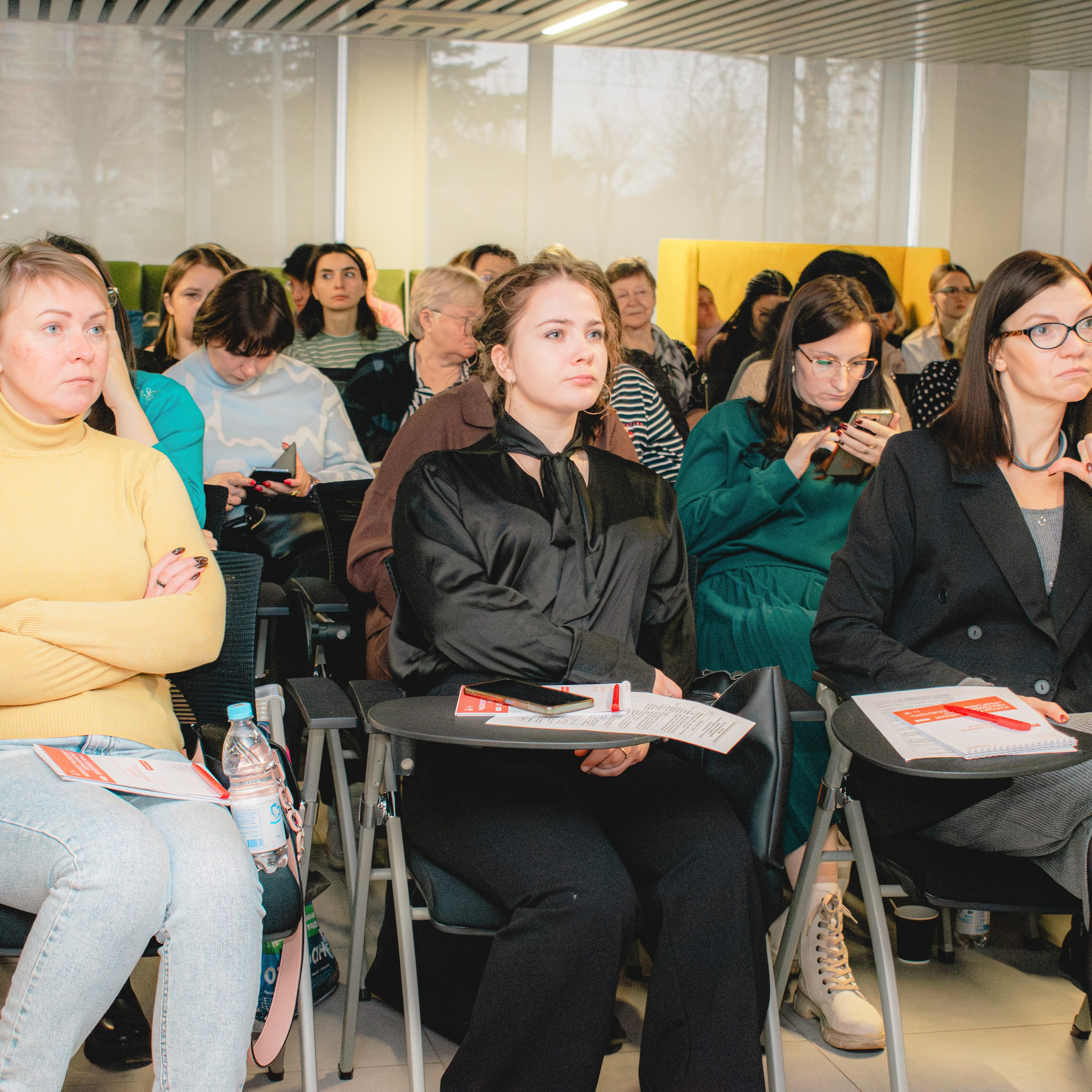 Движение первых. Разговор о важном. Репортажный фотограф Даниил Чеснов | Тверь