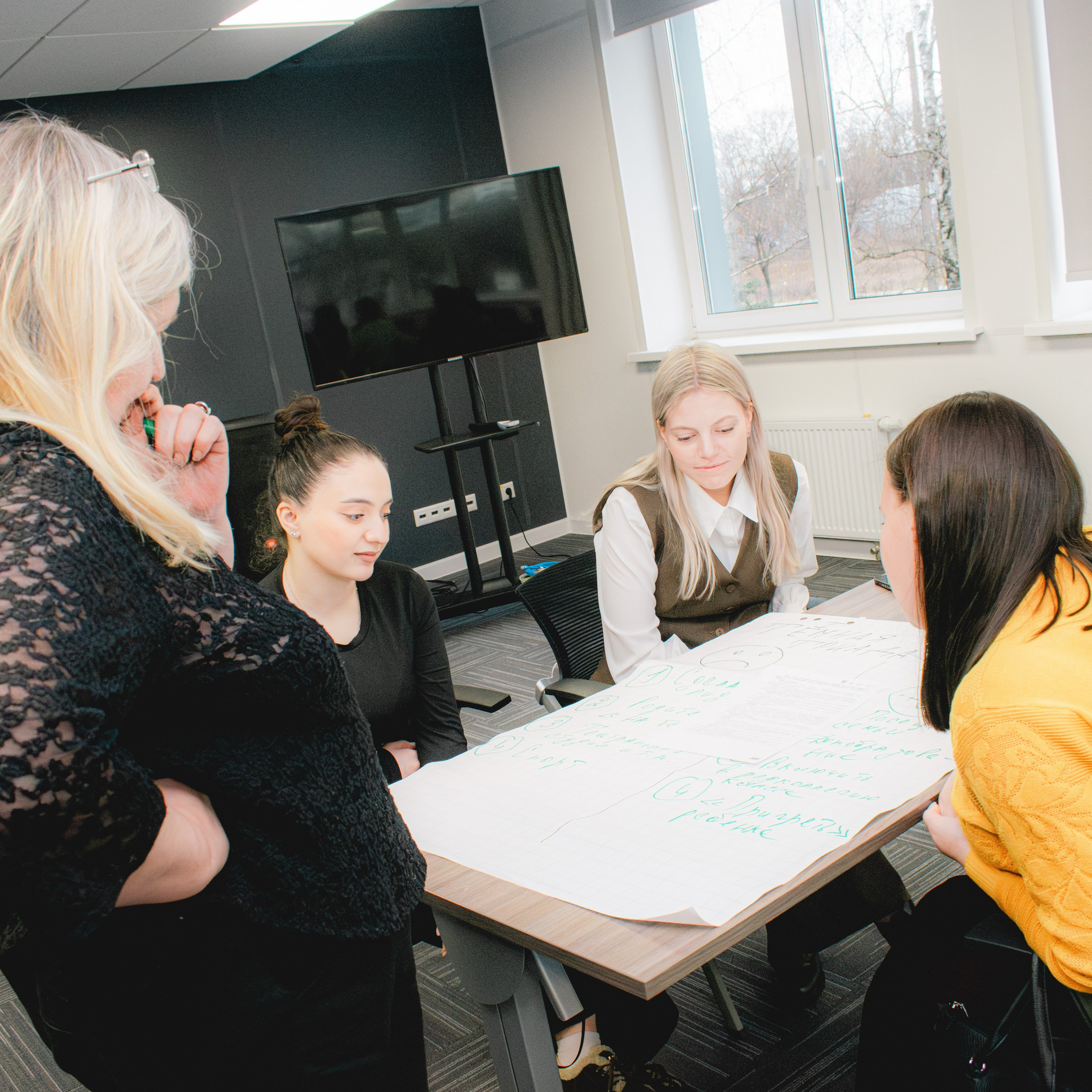 Движение первых. Разговор о важном. Репортажный фотограф Даниил Чеснов | Тверь