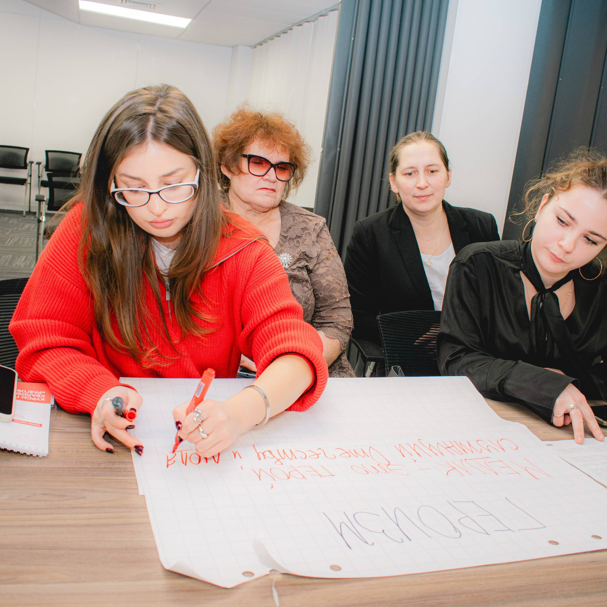 Движение первых. Разговор о важном. Репортажный фотограф Даниил Чеснов | Тверь