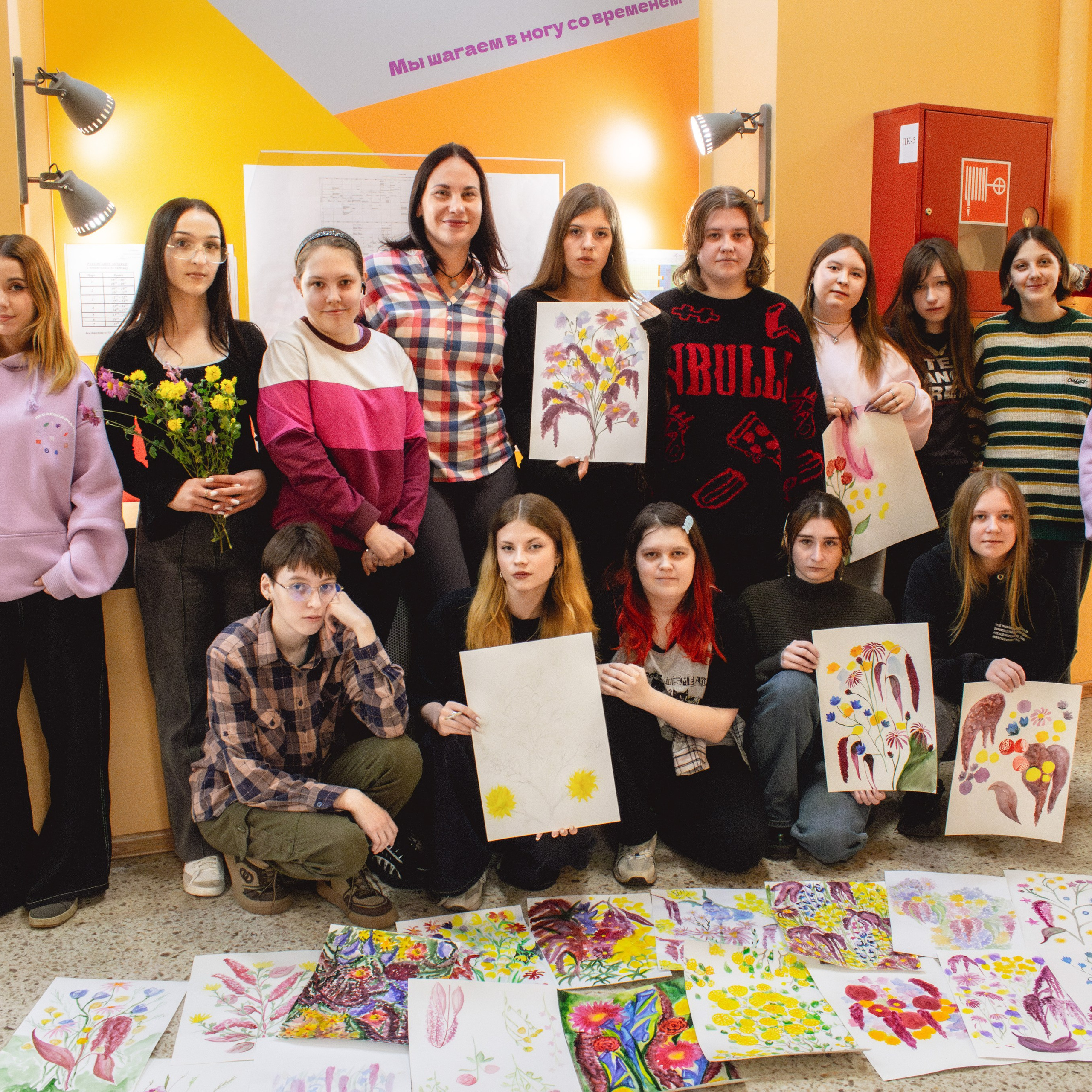 Занятие по рисованию в колледже «ТПЭК». Репортажный фотограф Даниил Чеснов | Тверь