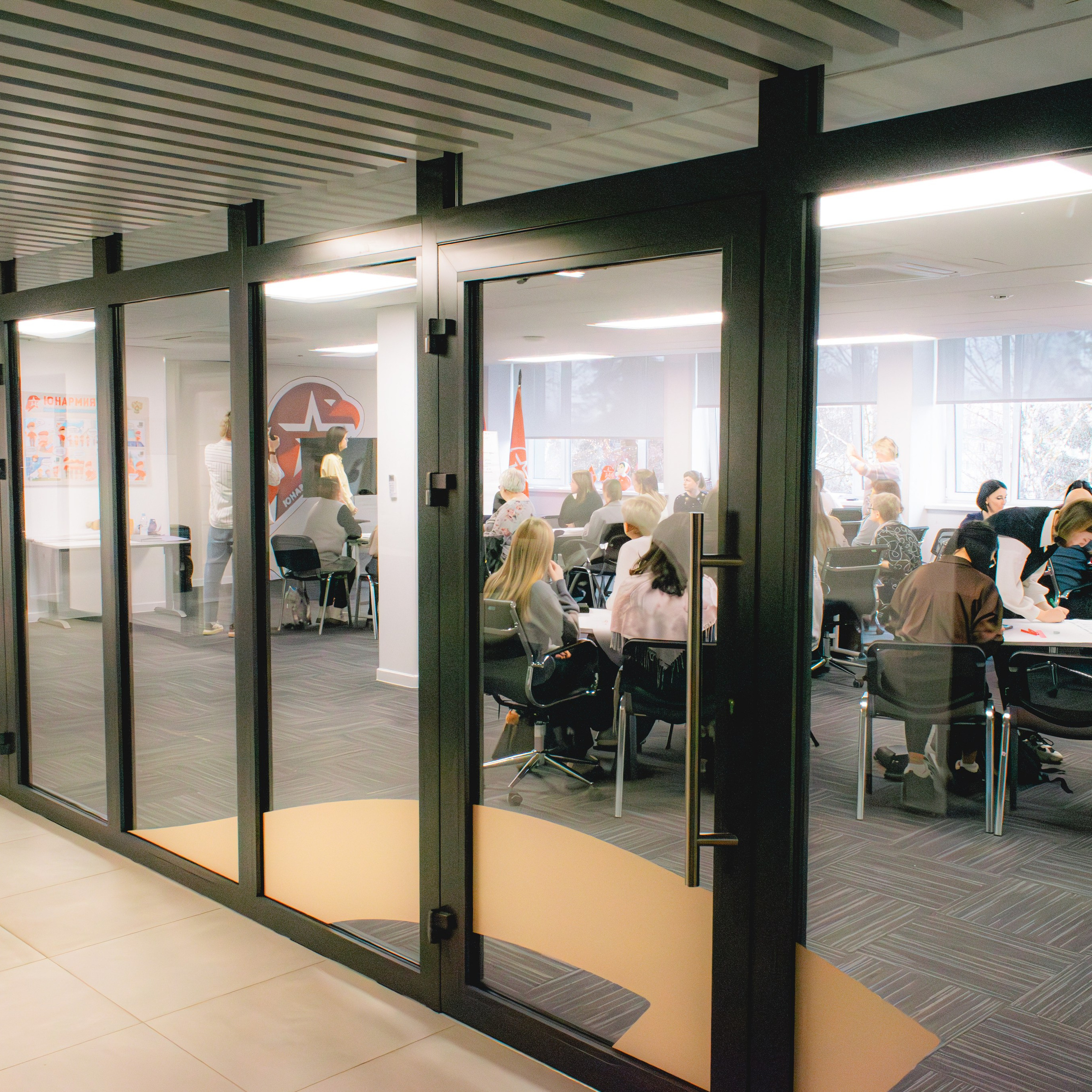 Движение первых. Разговор о важном. Репортажный фотограф Даниил Чеснов | Тверь