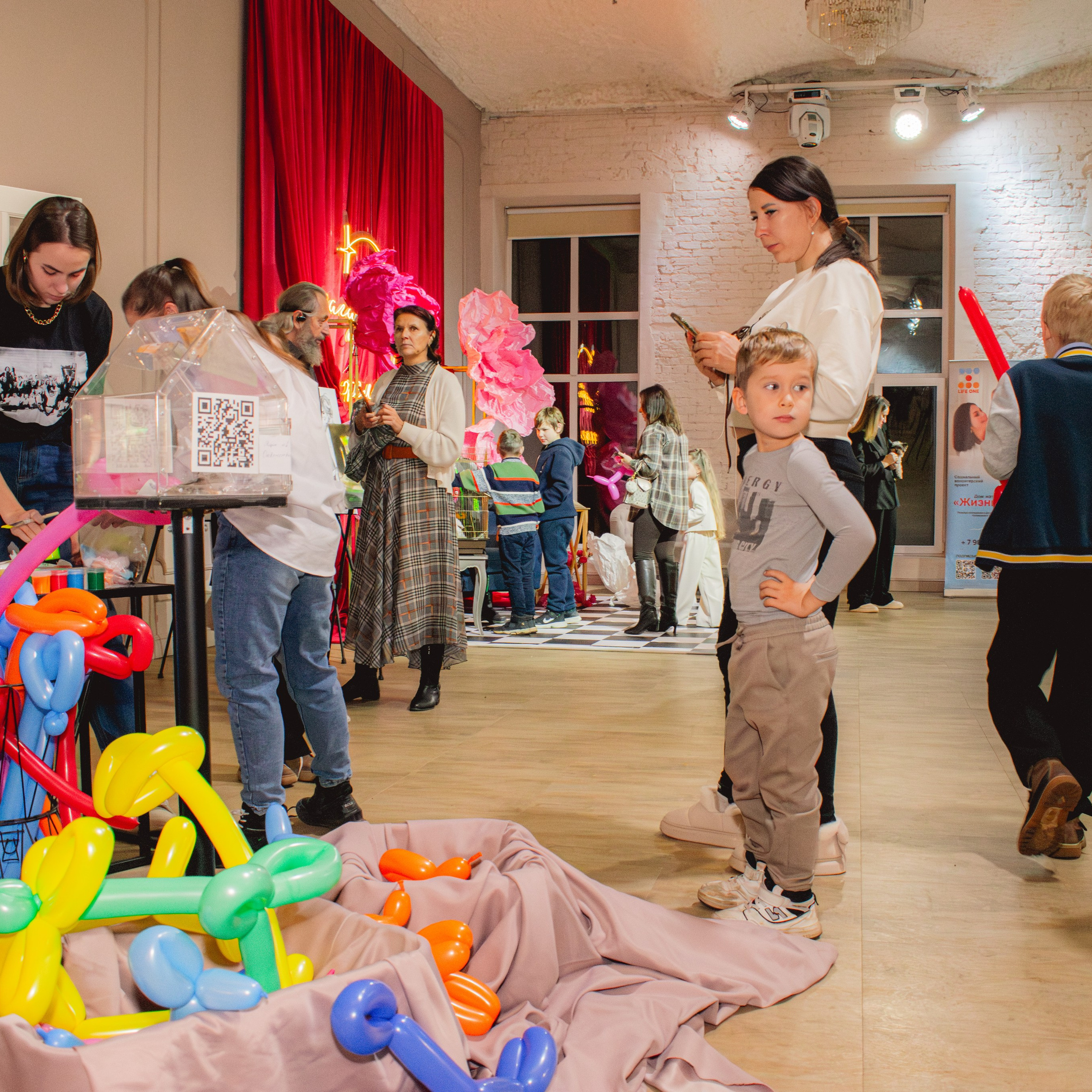 Дом матери и ребёнка (Кости Загузина). Репортажный фотограф Даниил Чеснов | Тверь