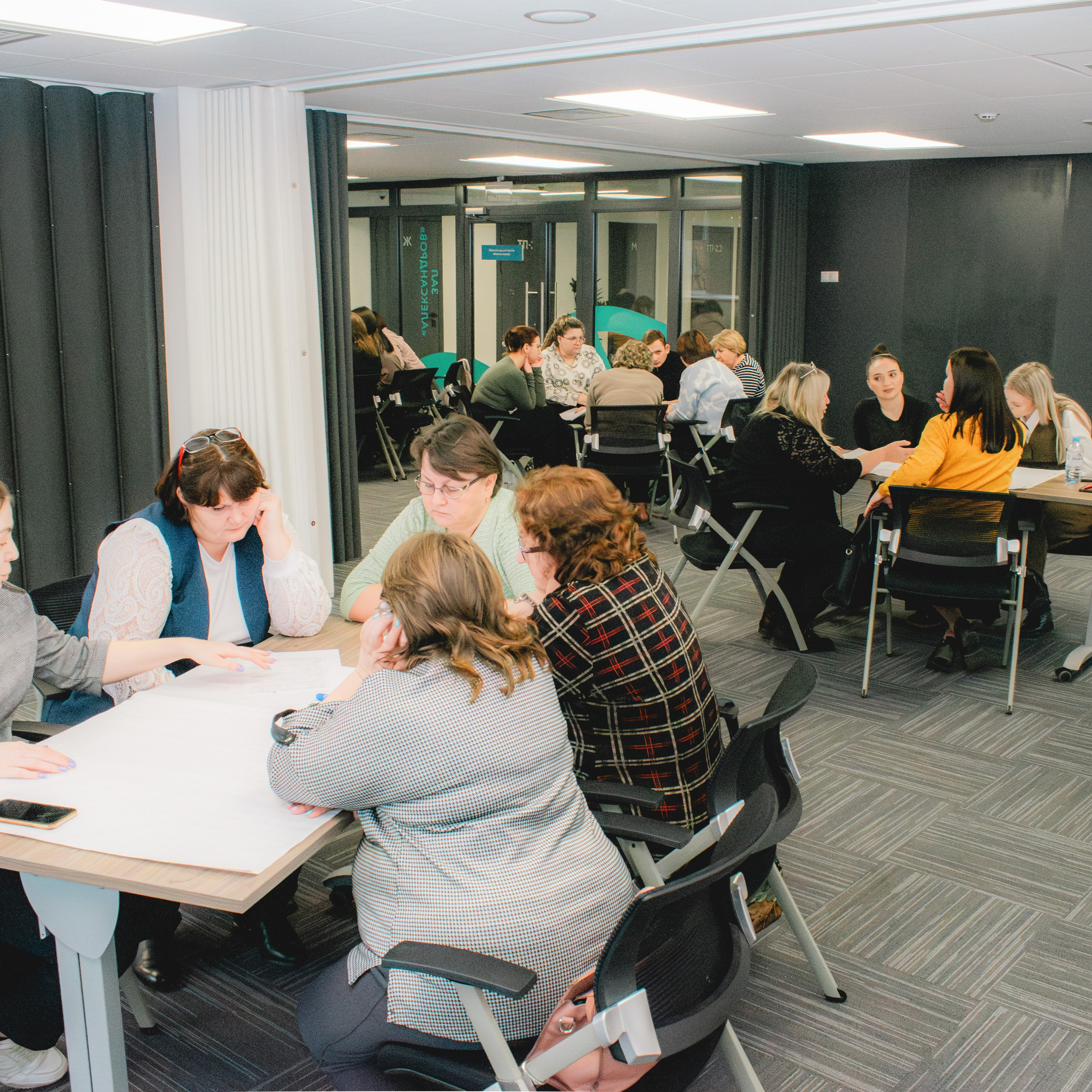 Движение первых. Разговор о важном. Репортажный фотограф Даниил Чеснов | Тверь