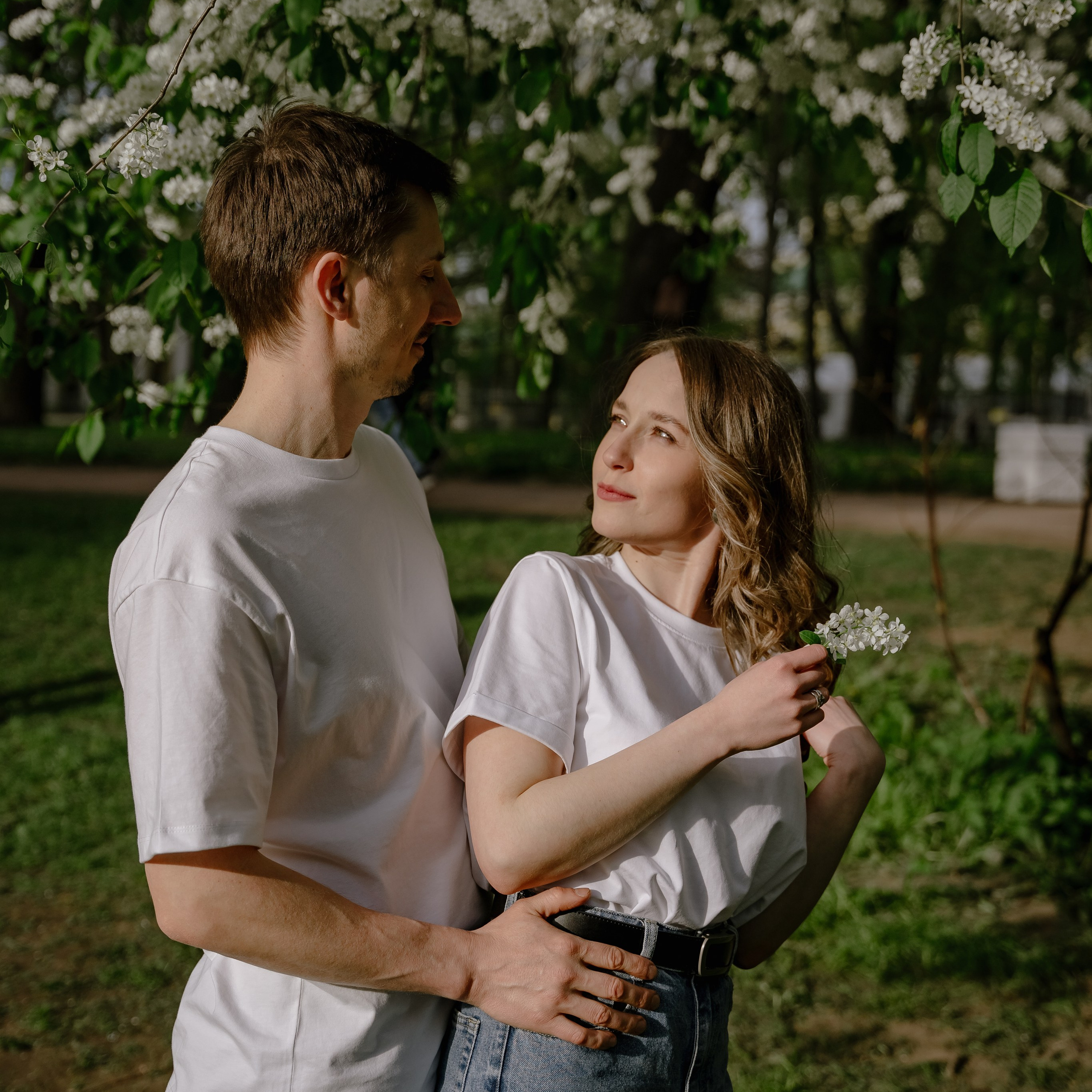 Под цветным зонтом