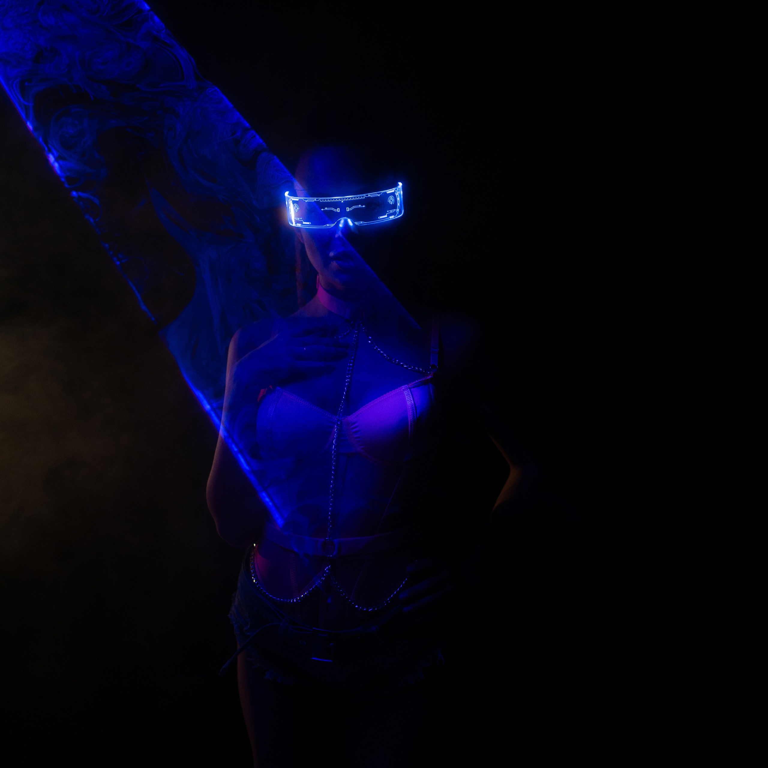 Студийная съёмка с лазером