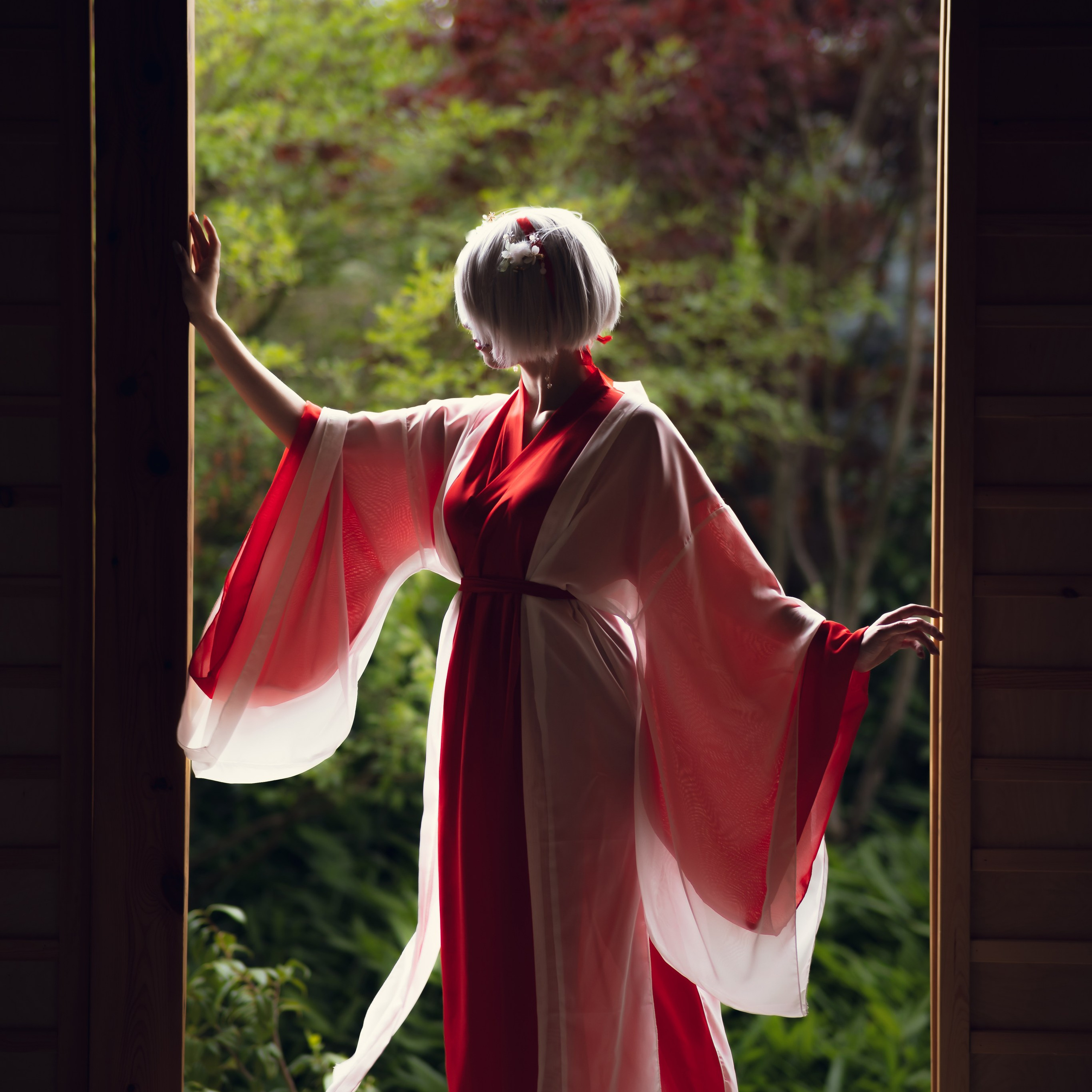 Sora Ookami Cosplay (Японский сад)