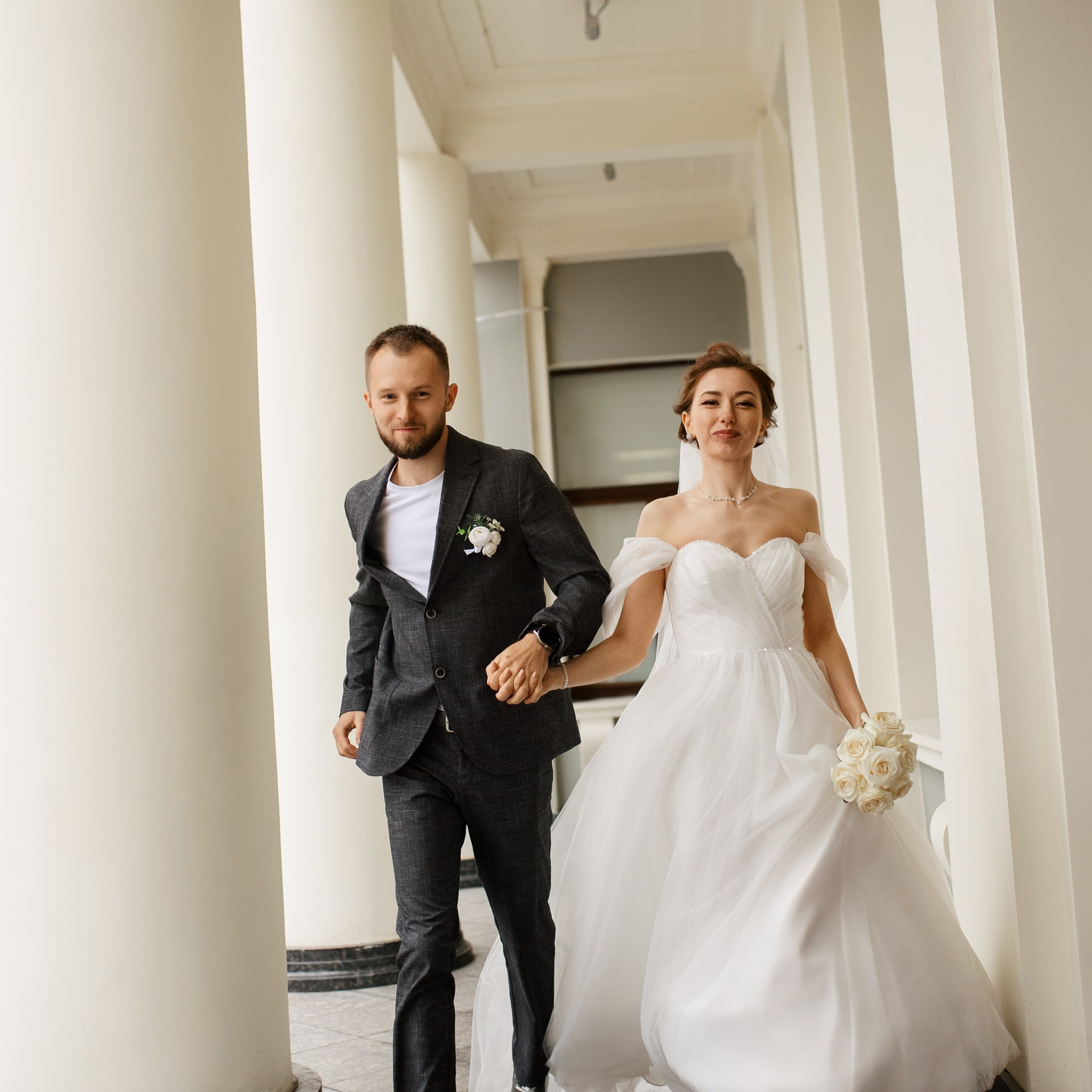 Константин и Антонина. Набережная.Дом Офицеров