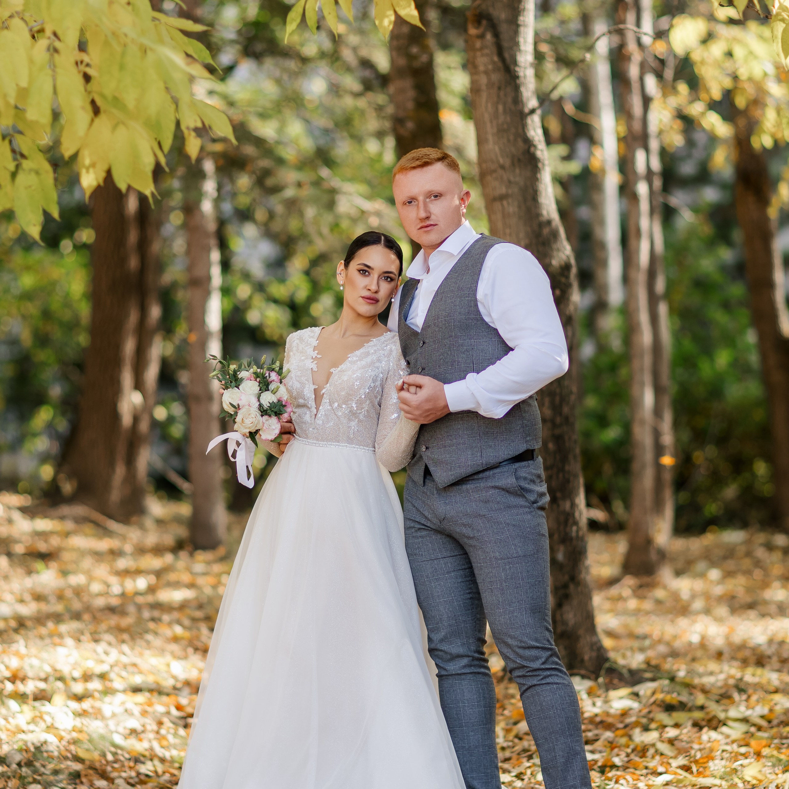 Степан и Алина. Красивая осенняя прогулка.