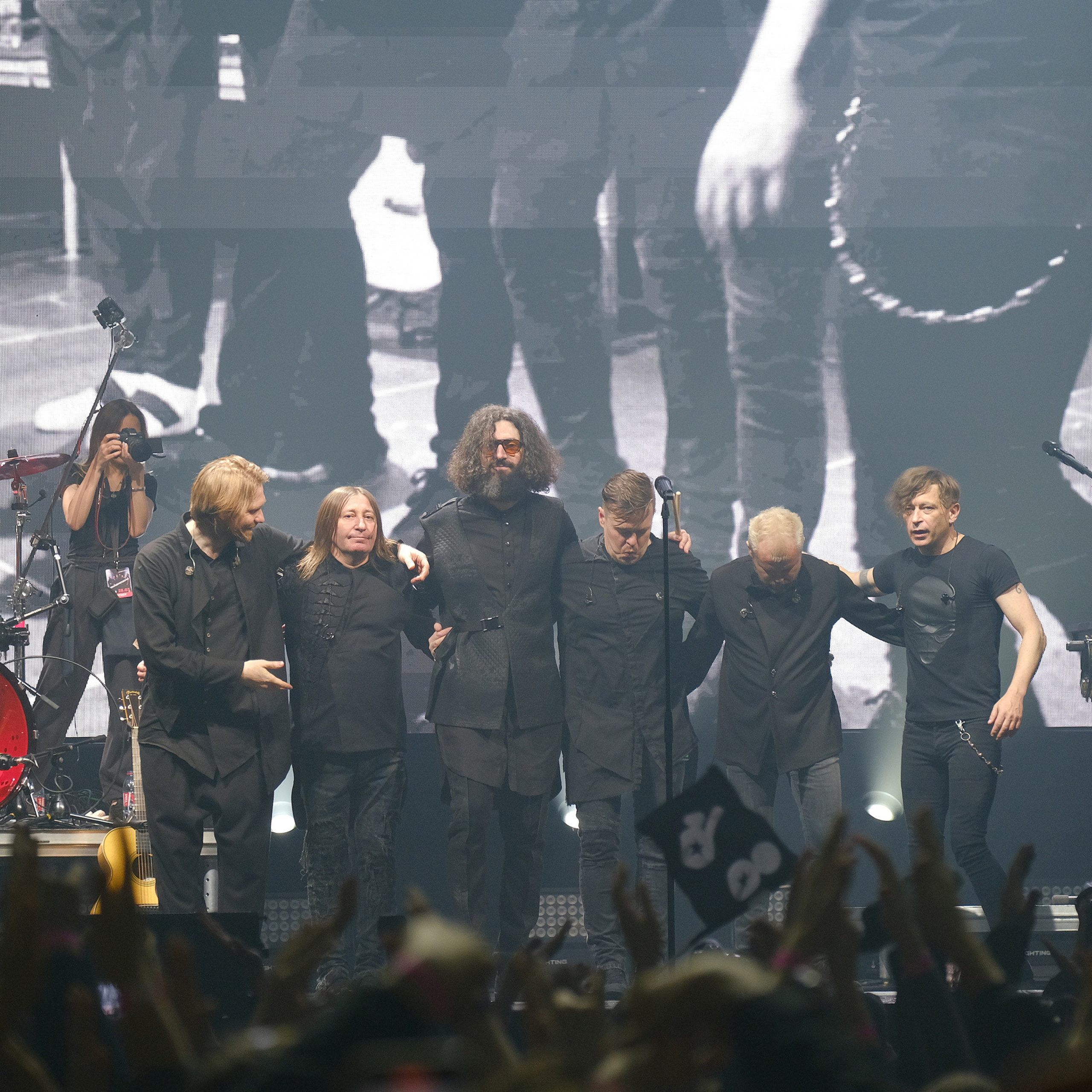 Концерт Группы Би-2