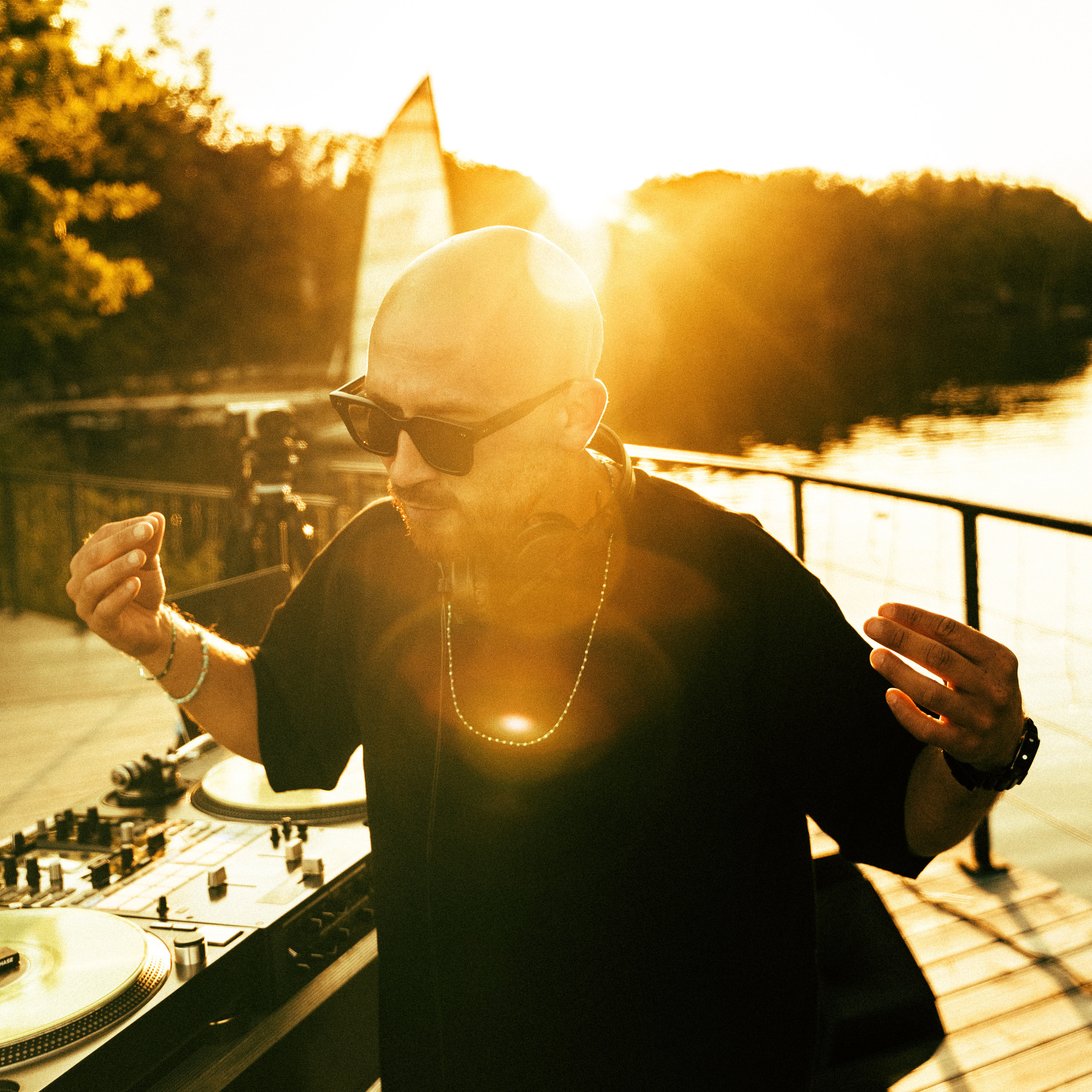 Фото для комьюнити диджеев @vetka_music