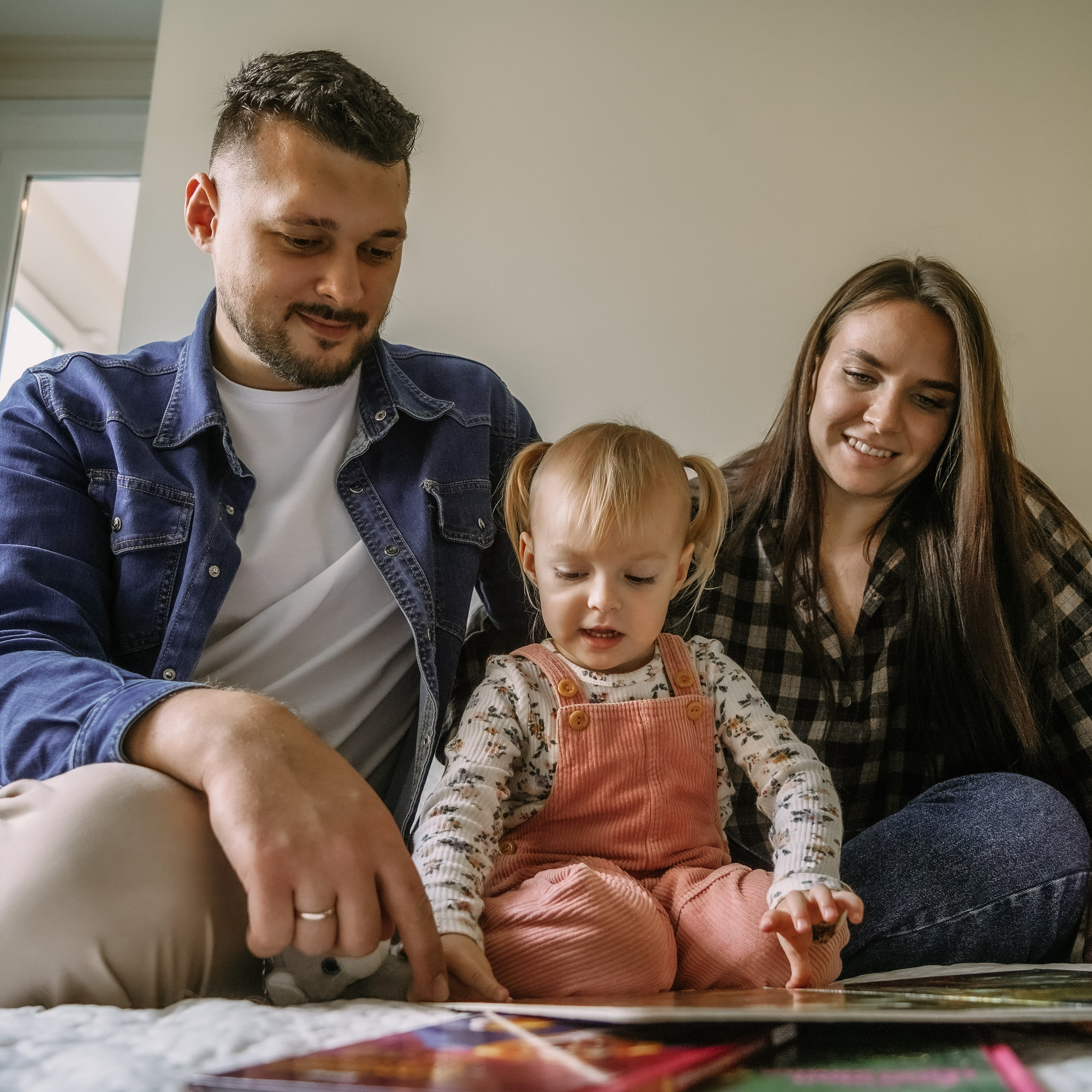 Карина, Андрей, Эмили