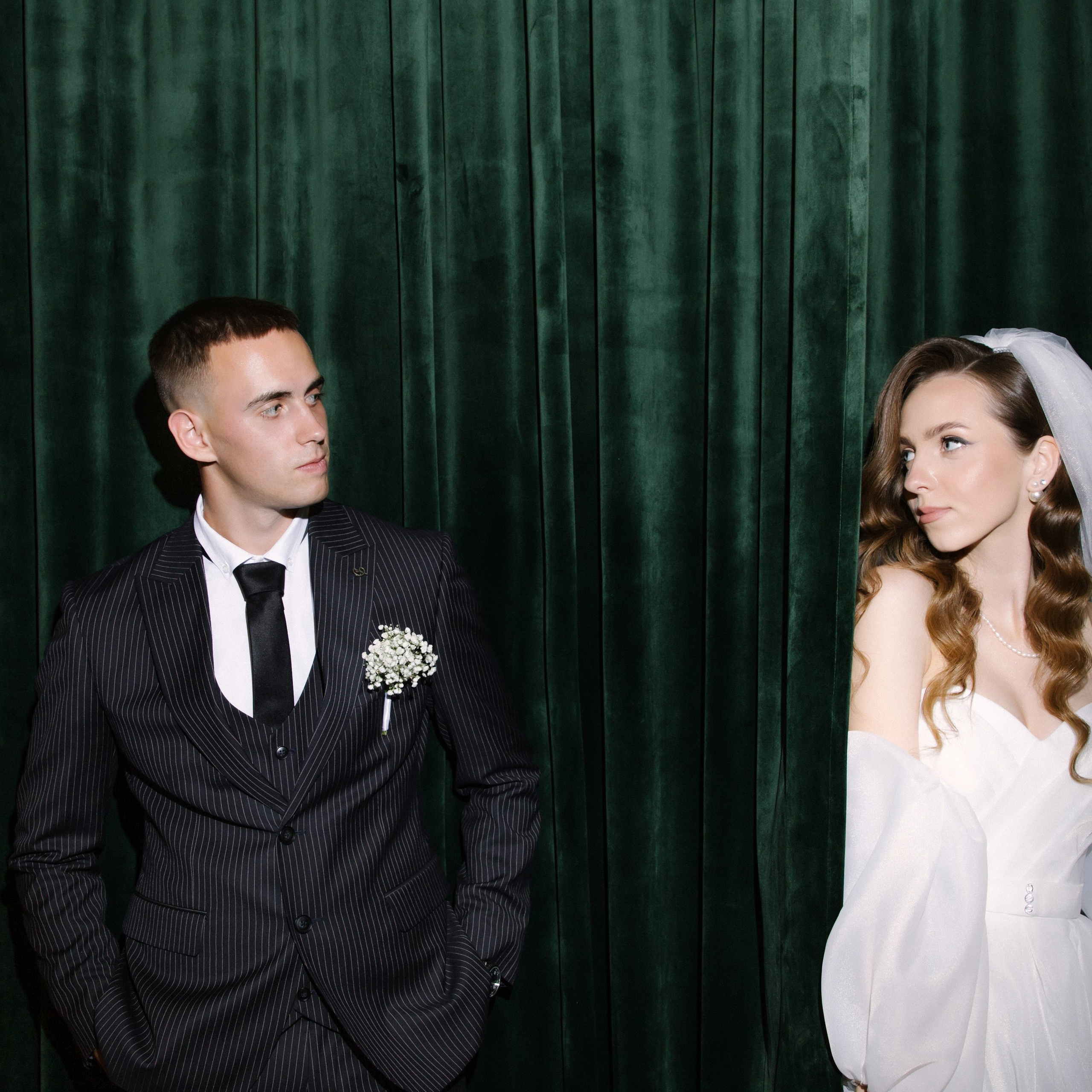 Любовь искрится